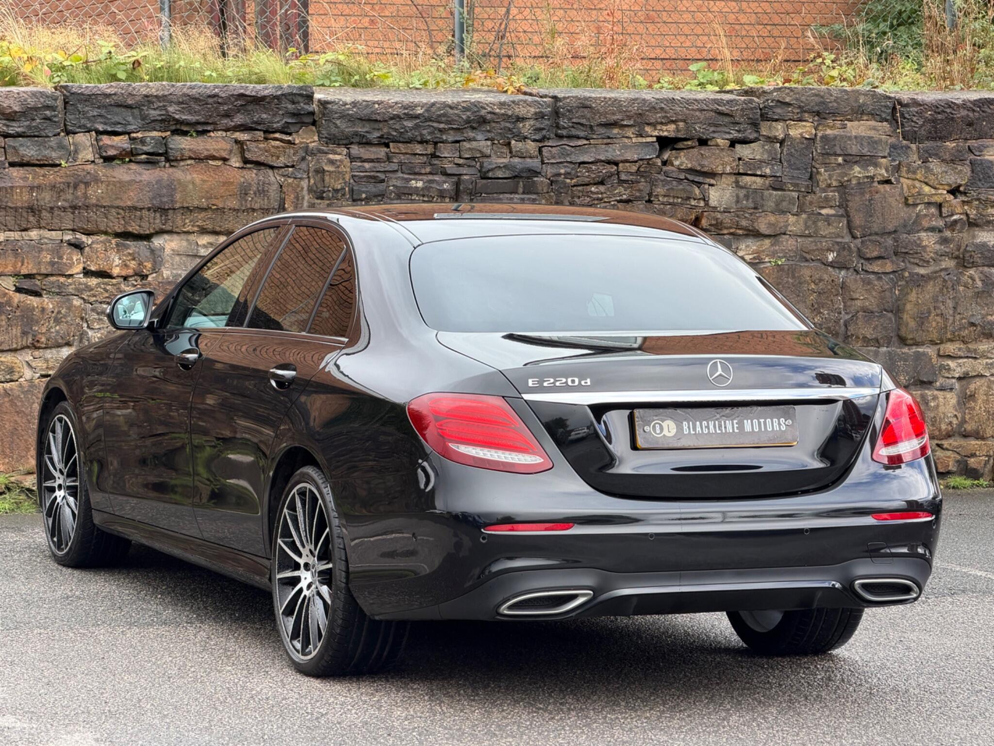 Mercedes-Benz E-Class view 5