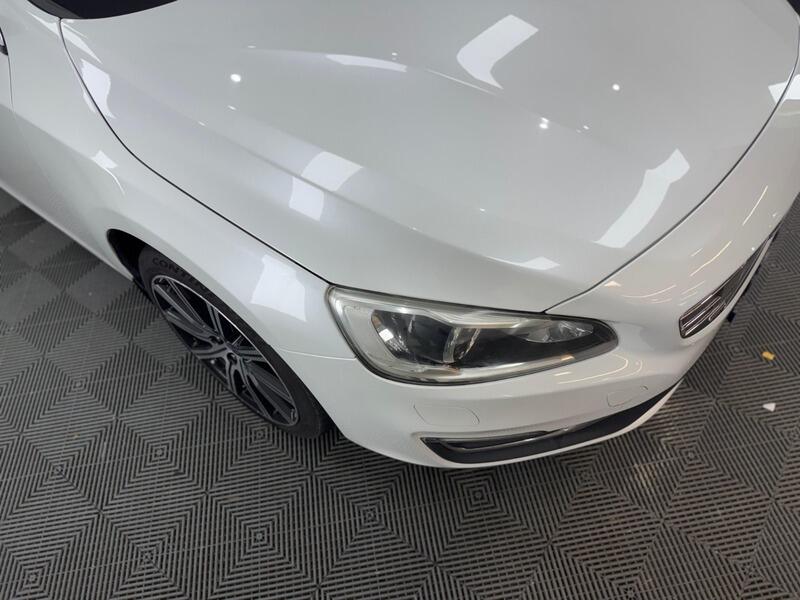 2015 Volvo V60 3.0 T6 SE AWD Estate 5dr Petrol Geartronic AWD Euro 5 (304 ps) • 59,500 miles image 11