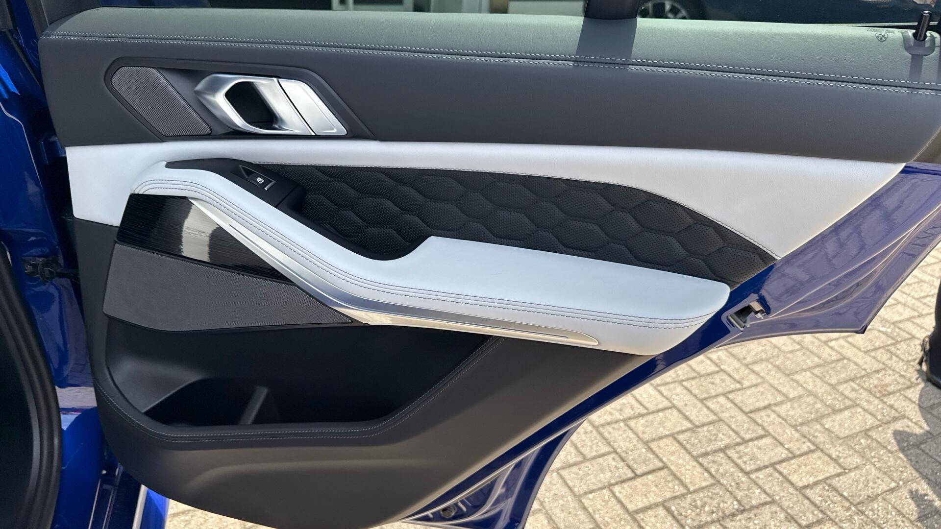 BMW X5 M view 39