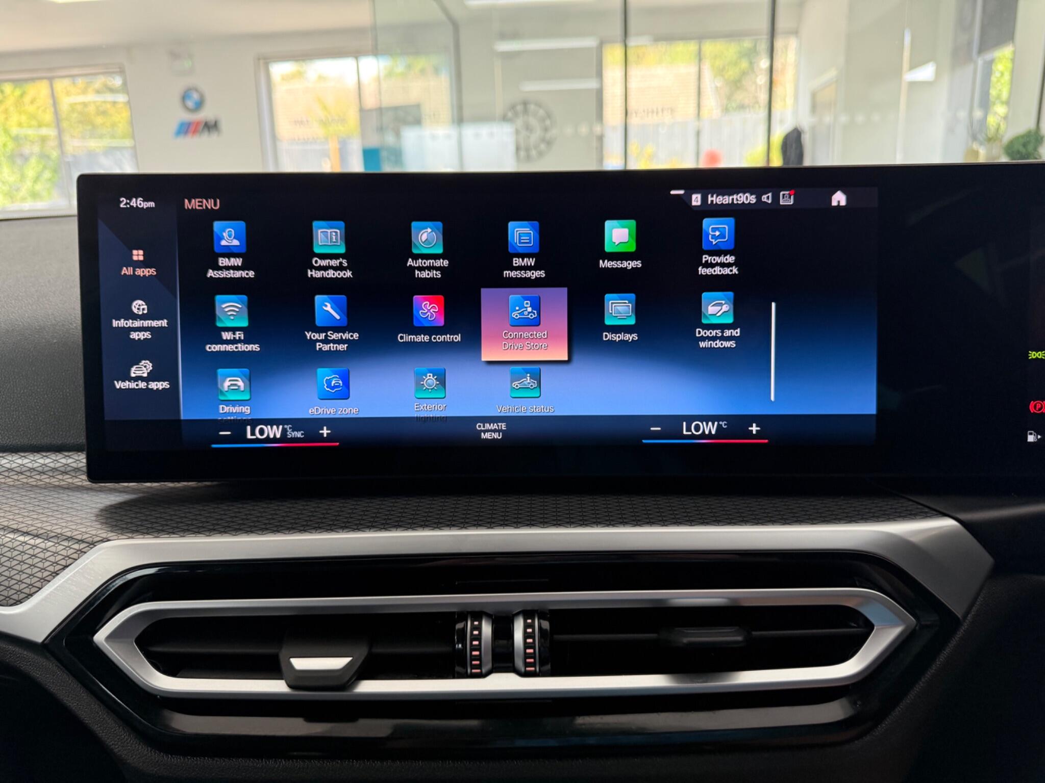 BMW 3 Series view 11