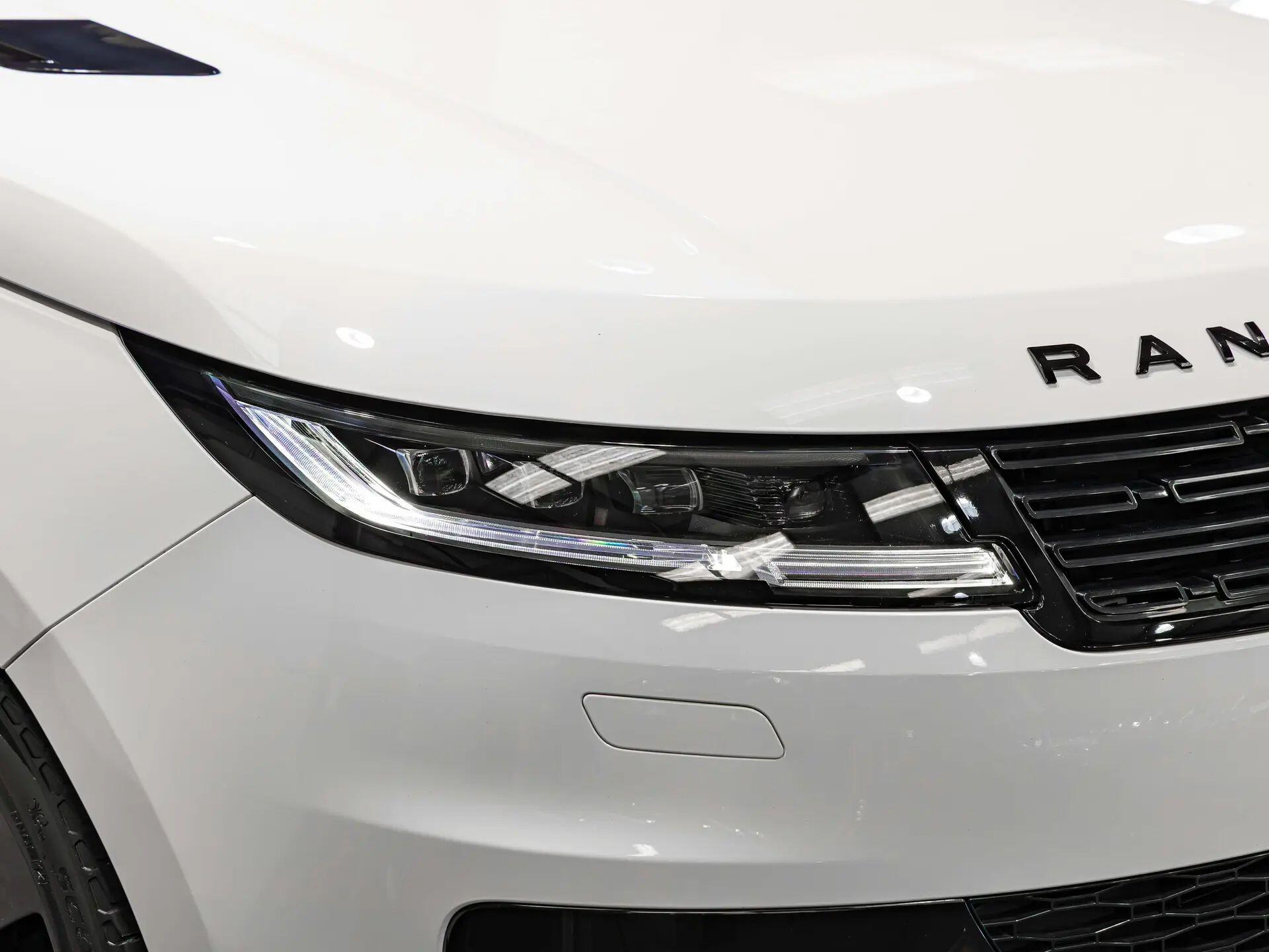 Land Rover Range Rover Sport view 15