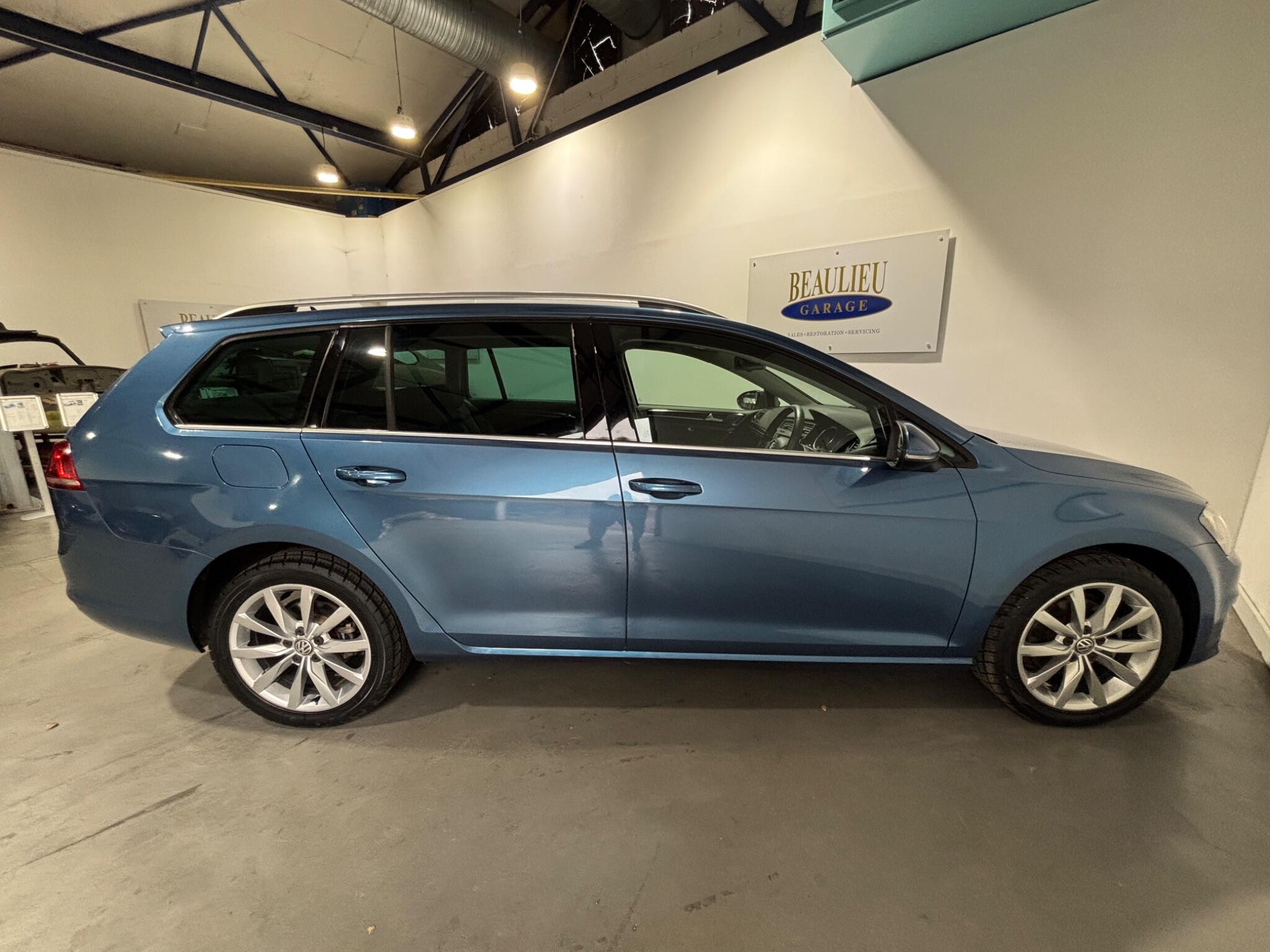 Volkswagen Golf view 54
