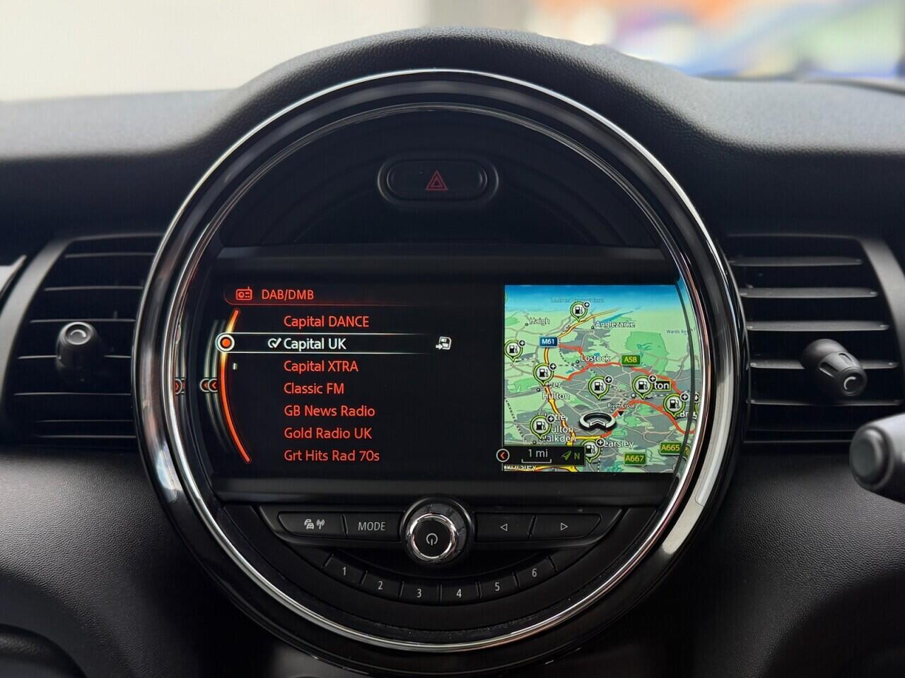 Mini Hatch view 18