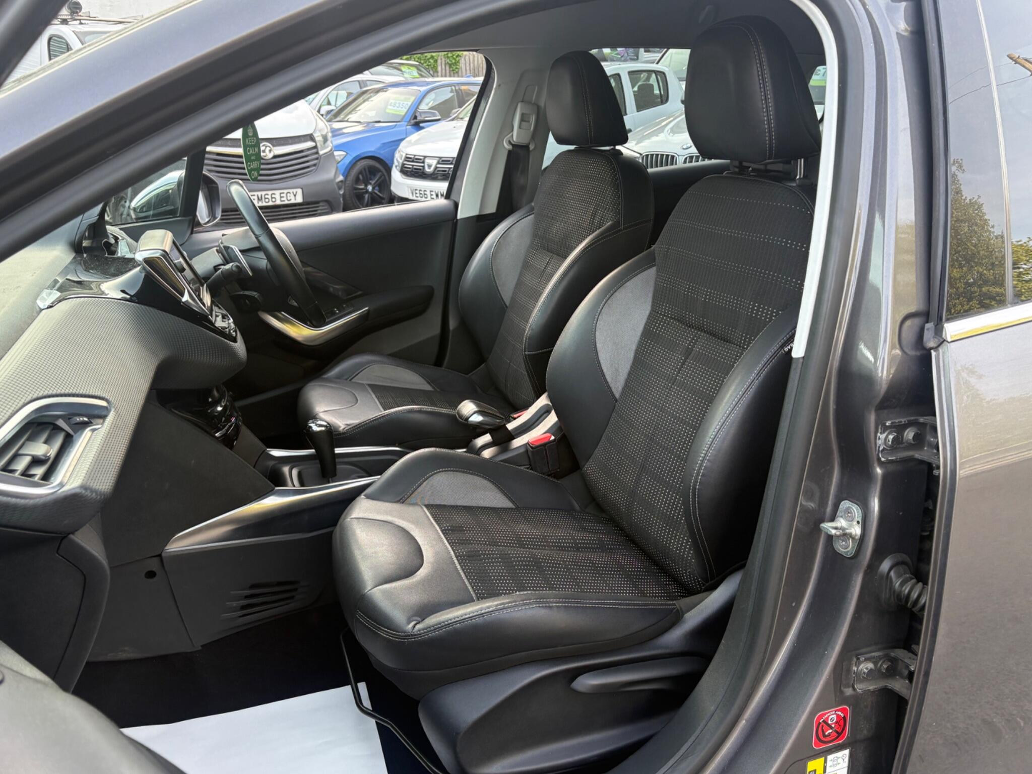 Peugeot 2008 - Image 48