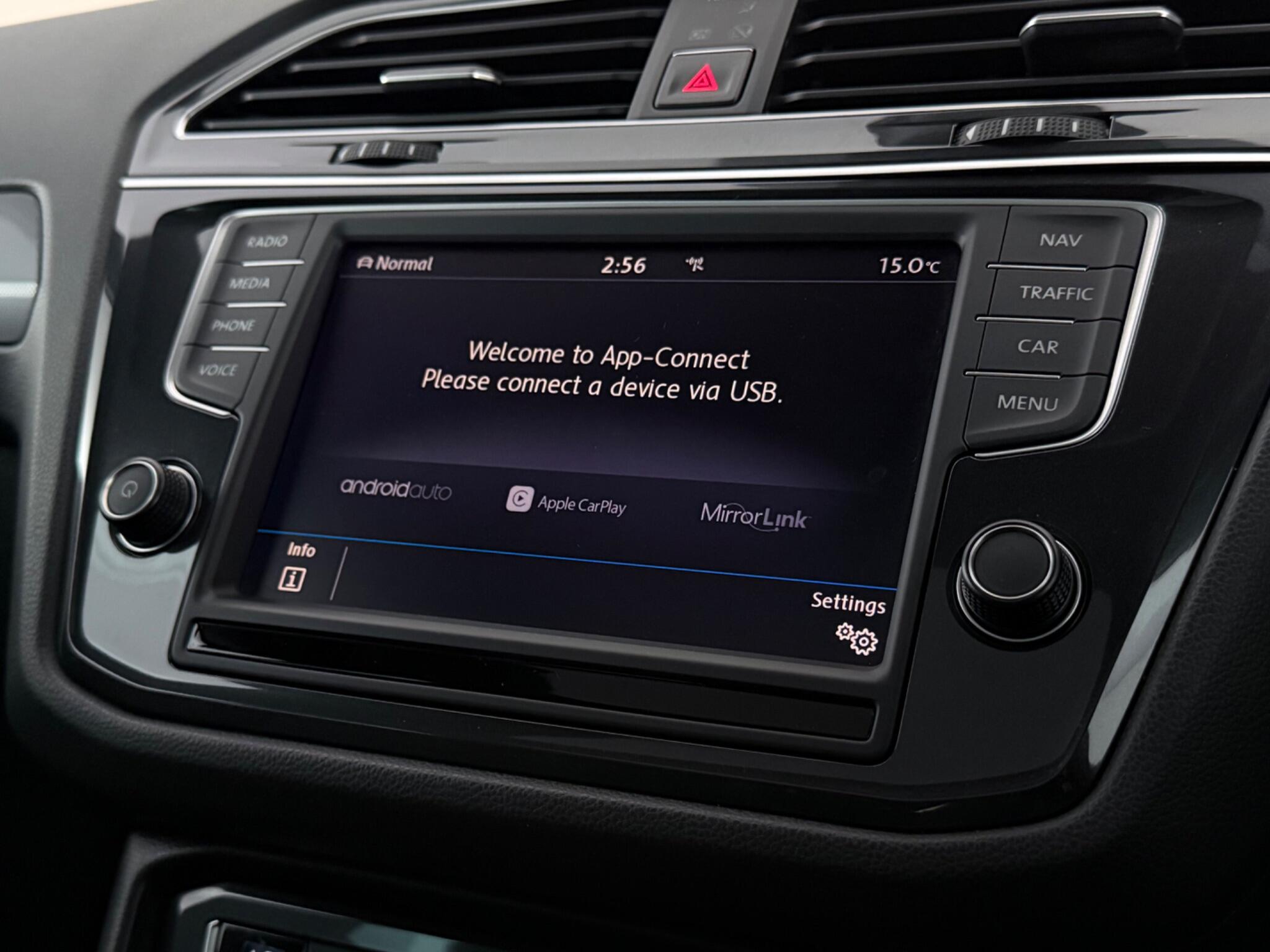 Volkswagen Tiguan view 21