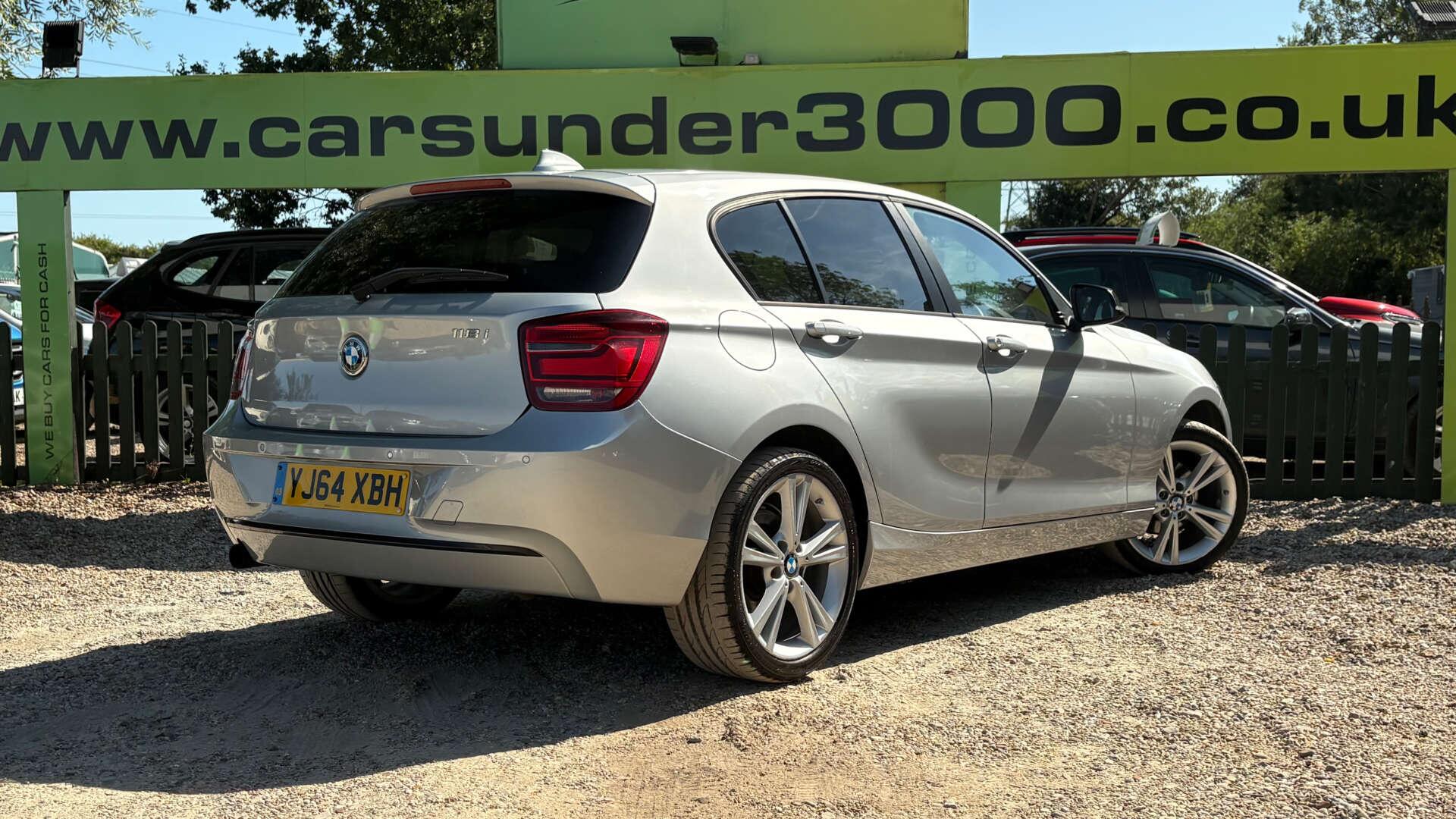 BMW 1 Series view 6