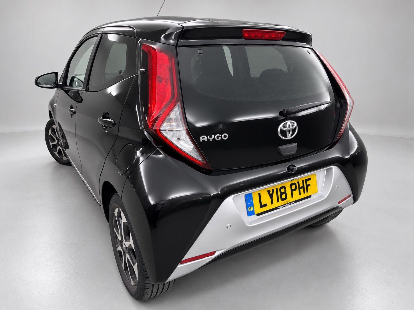 Toyota Aygo view 10