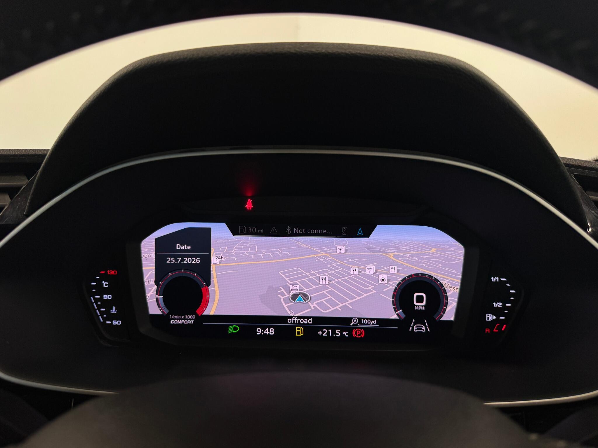 Audi Q3 view 30