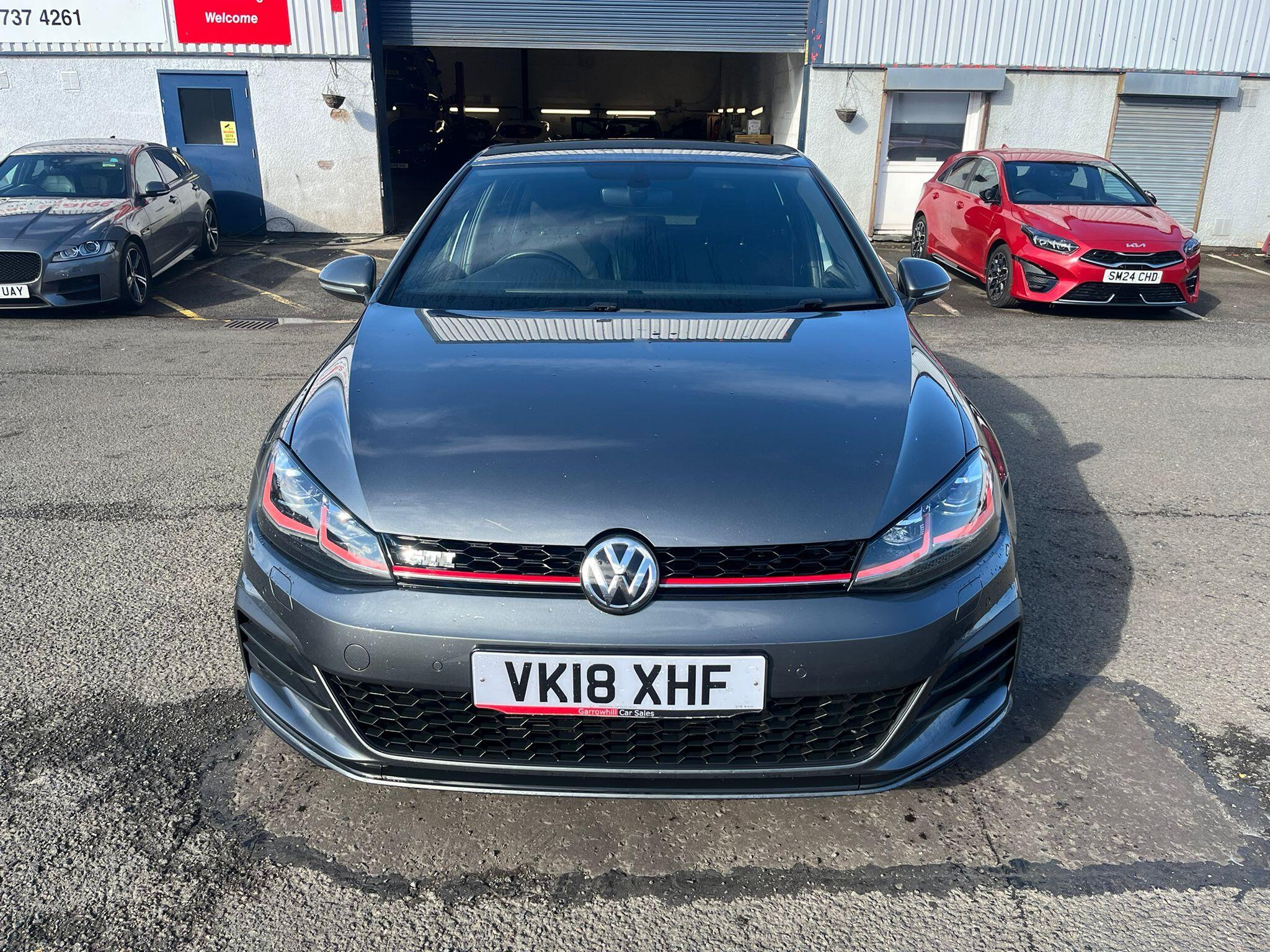 Volkswagen Golf view 2
