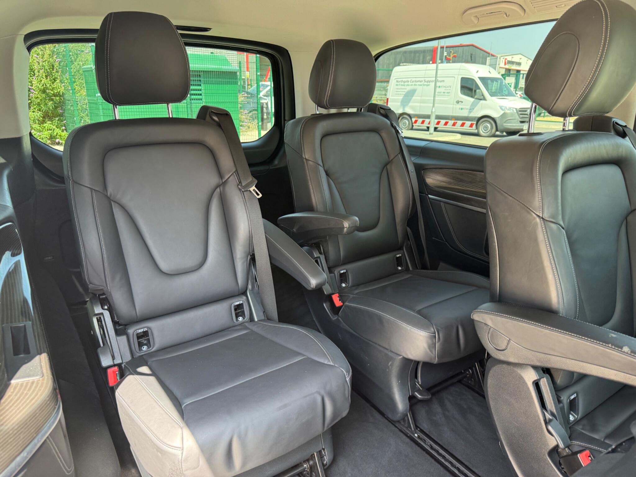 Mercedes-Benz V Class view 20