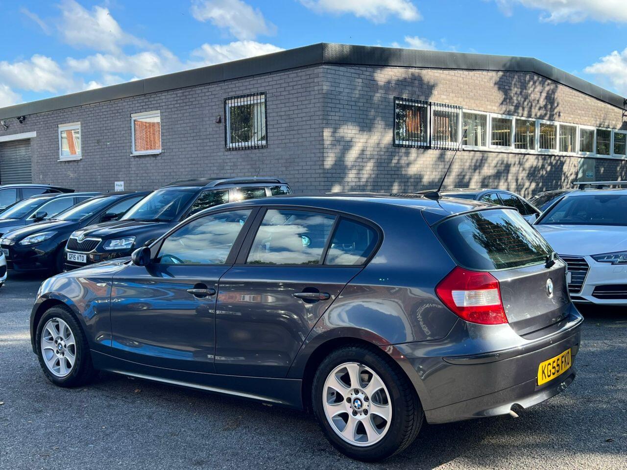BMW 1 Series view 5