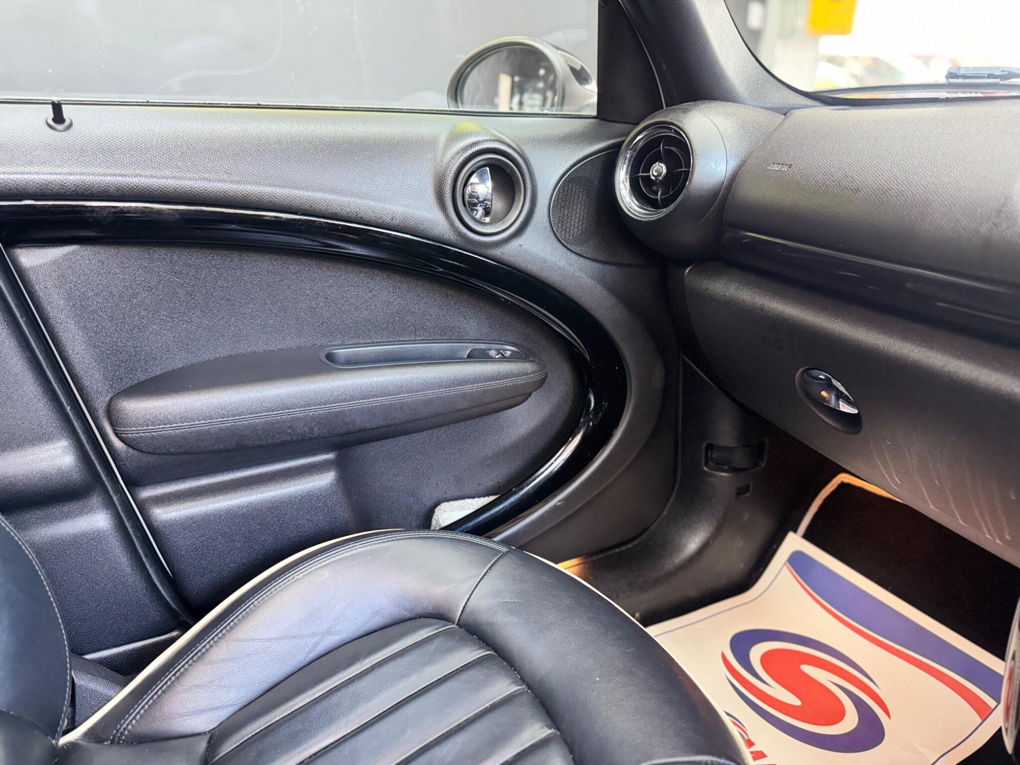 Mini Countryman view 44