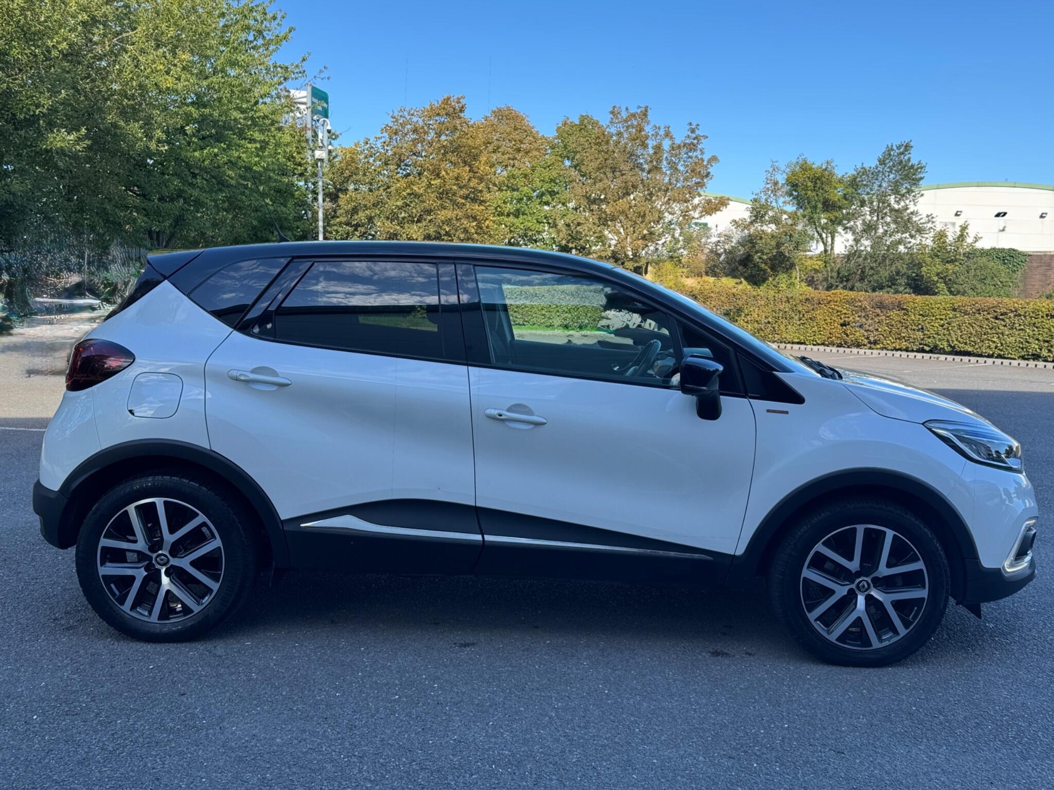 Renault Captur view 4