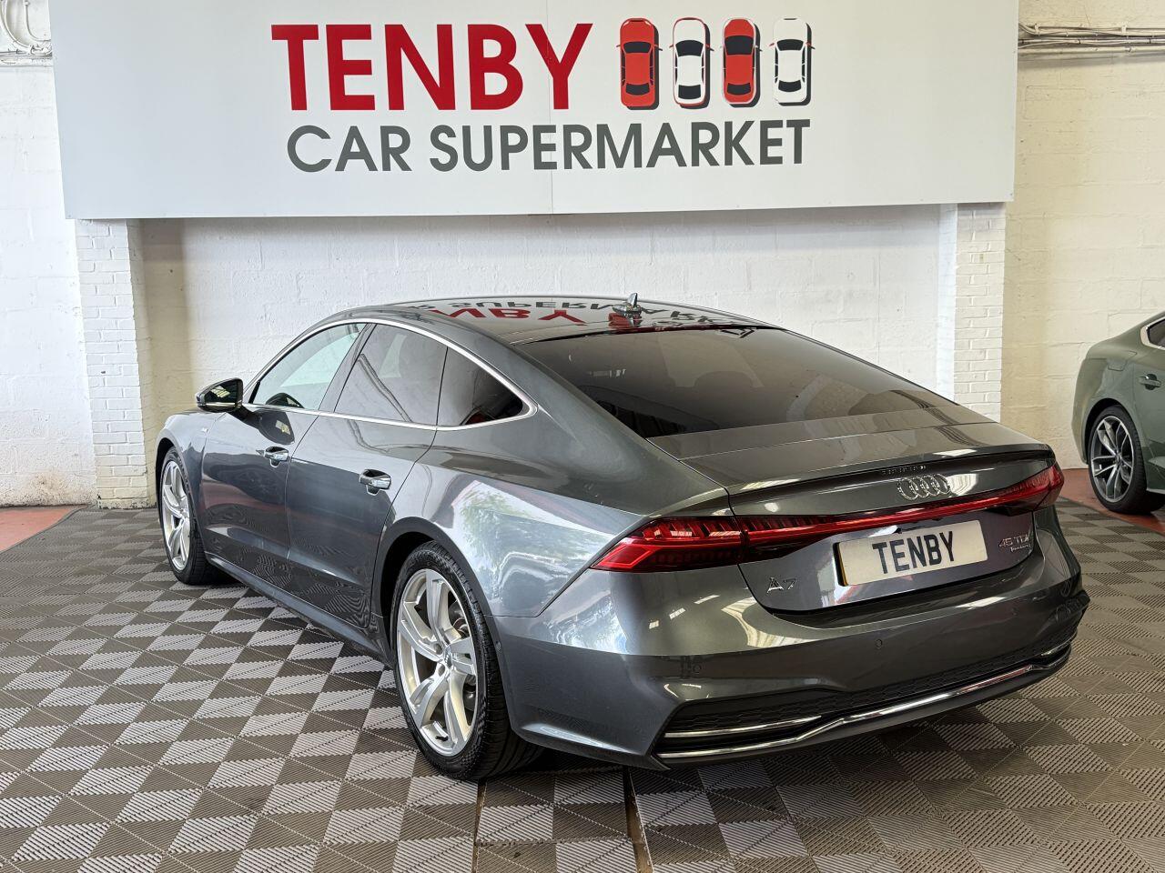 Audi A7 view 7