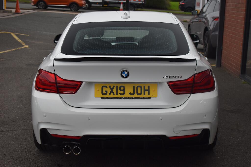 BMW 4 Series view 8