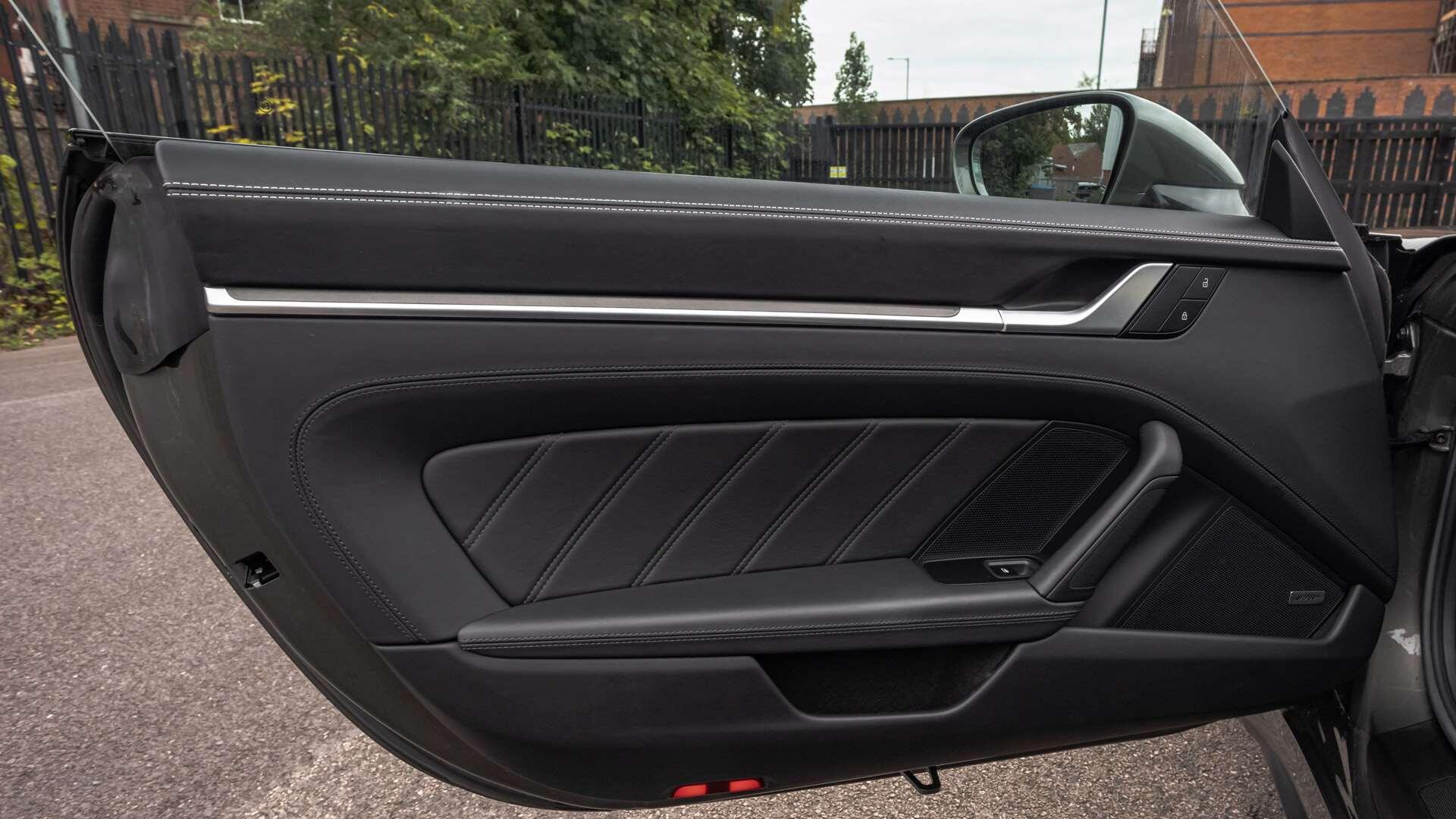 Porsche Panamera view 39