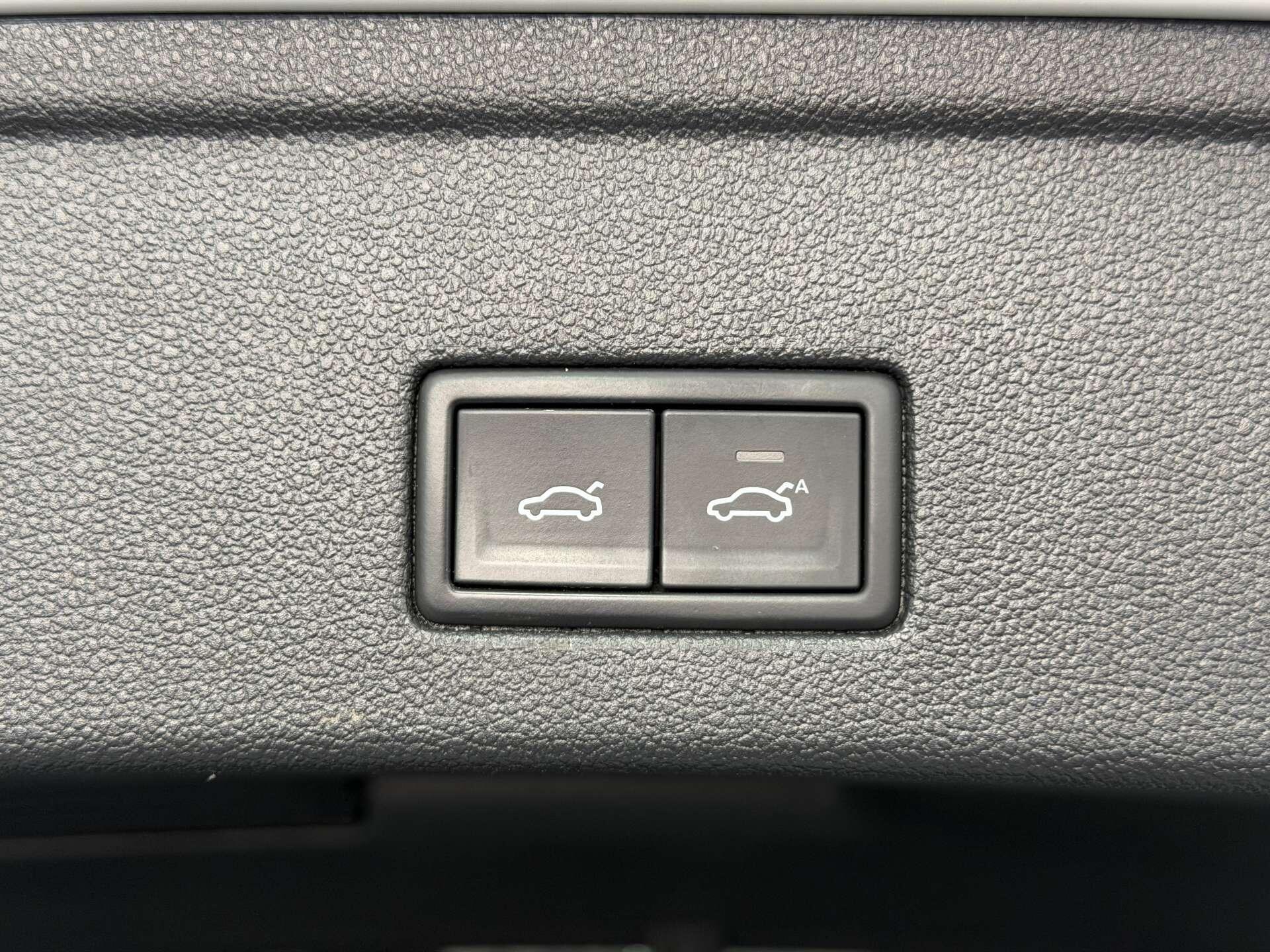 Volkswagen Touareg view 28