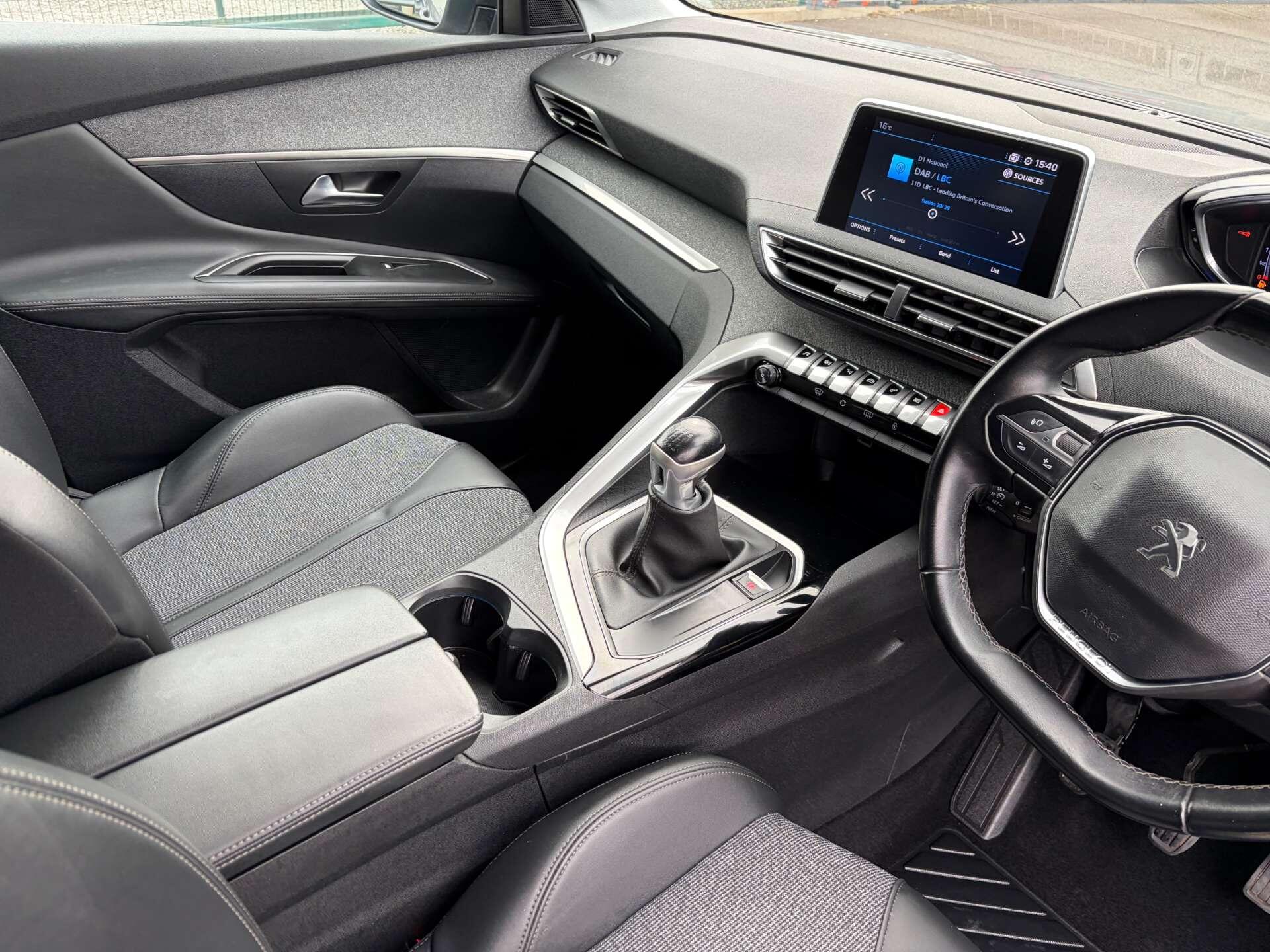 Peugeot 3008 view 35