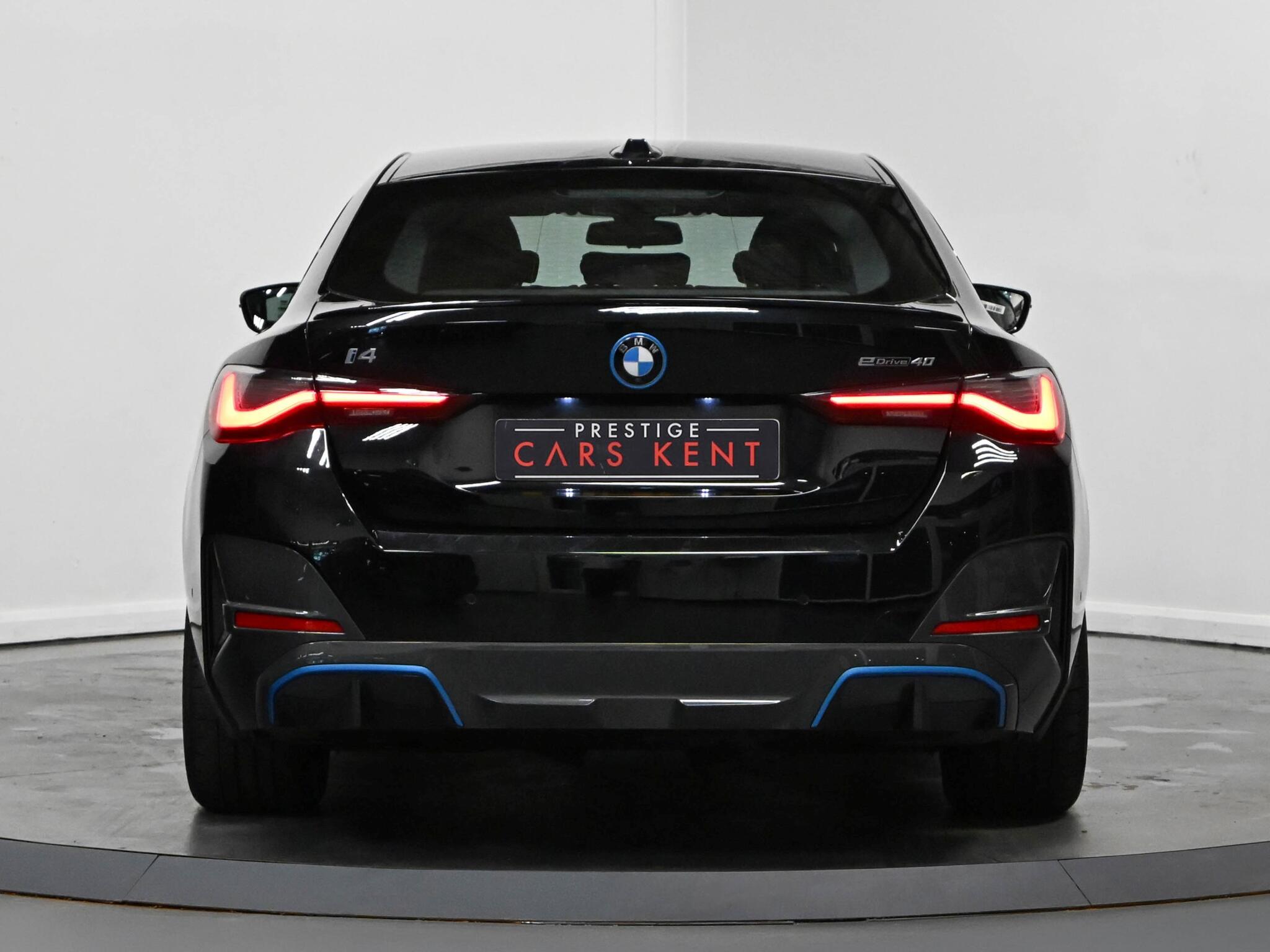 BMW I4 view 19
