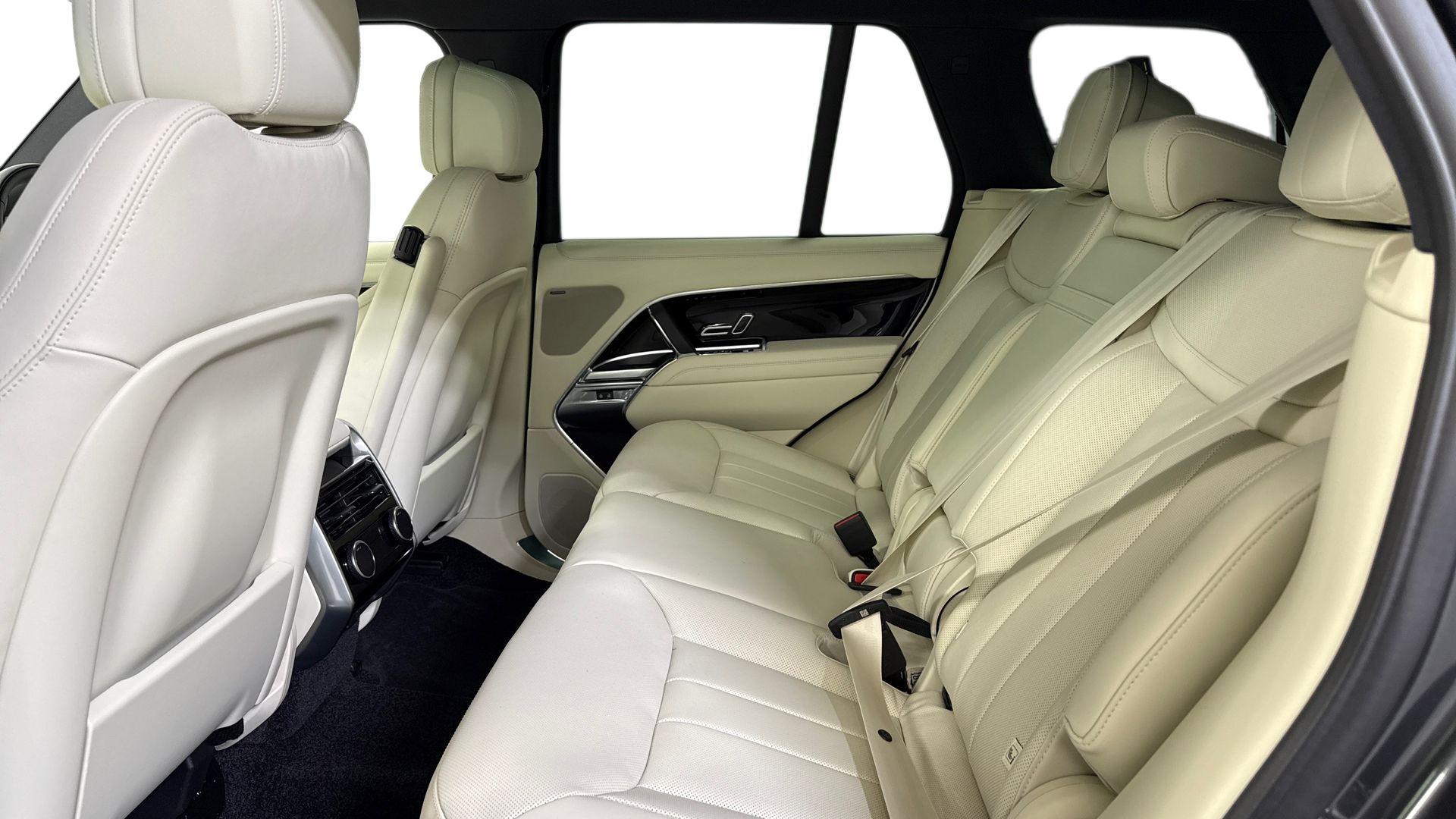 Land Rover Range Rover view 4