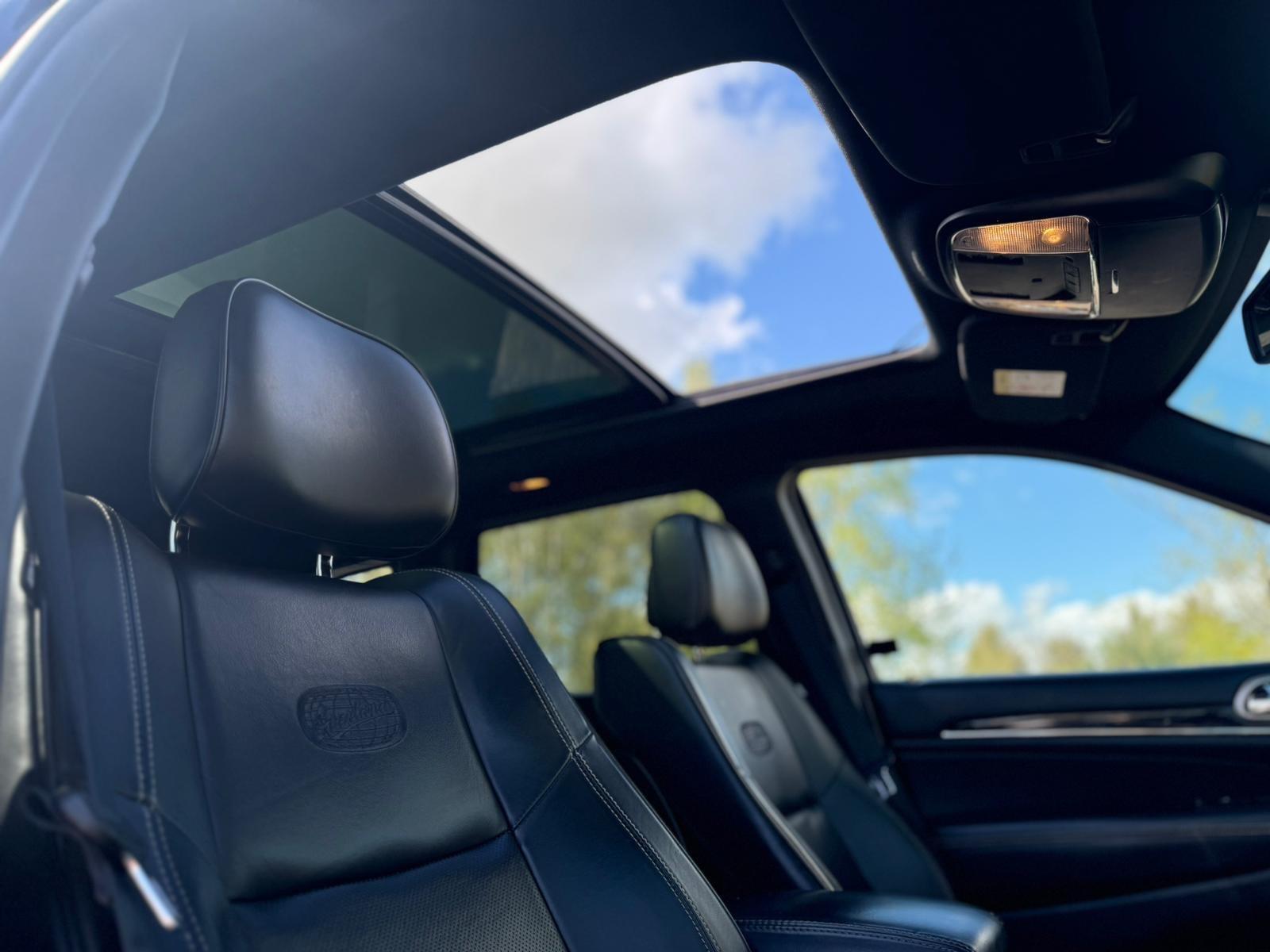 Jeep Grand Cherokee view 18