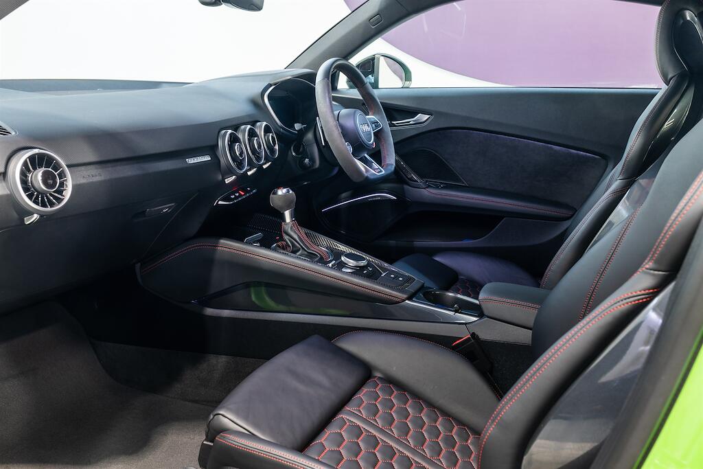 Audi TT RS view 9