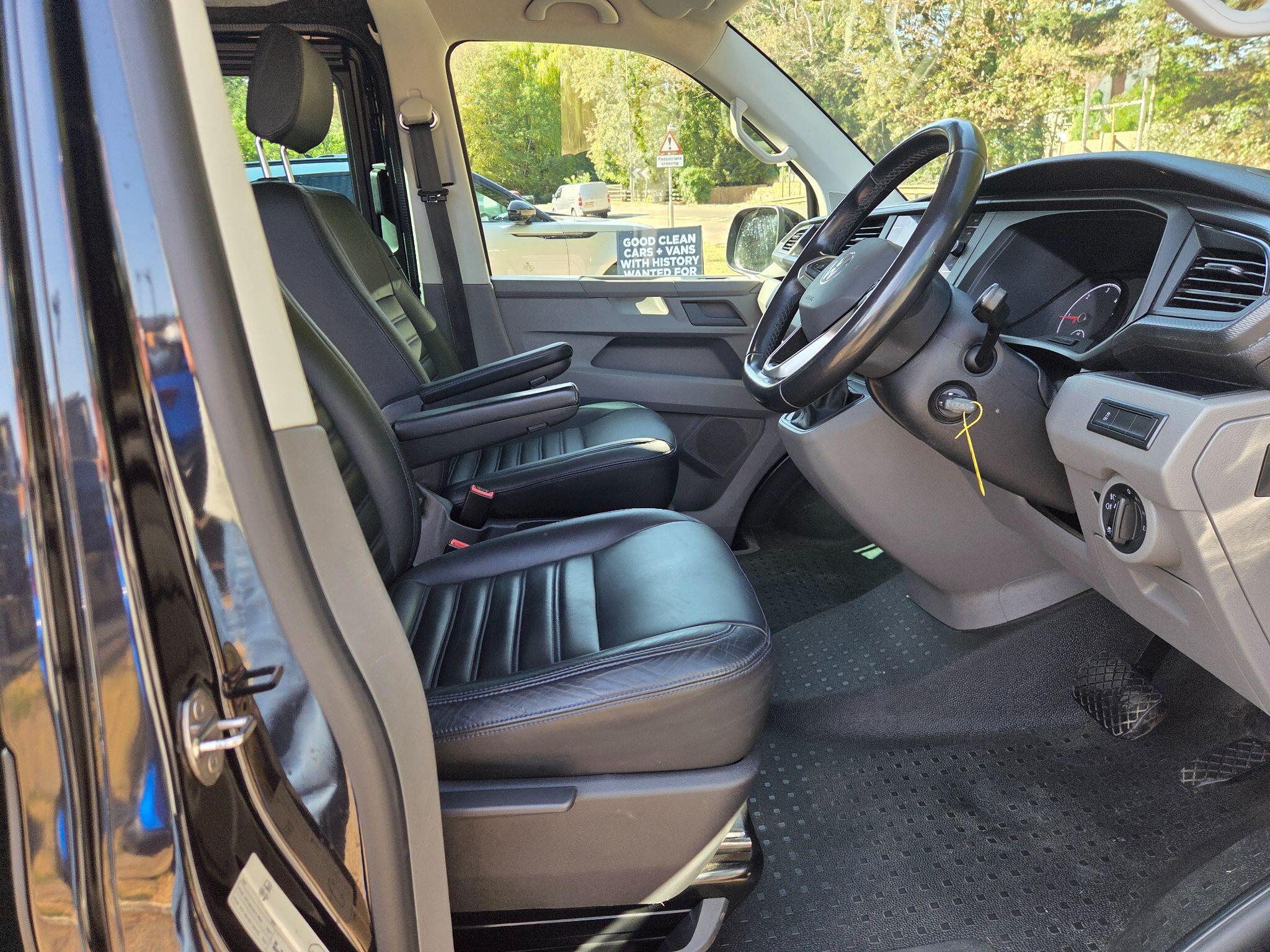 Volkswagen Transporter view 23