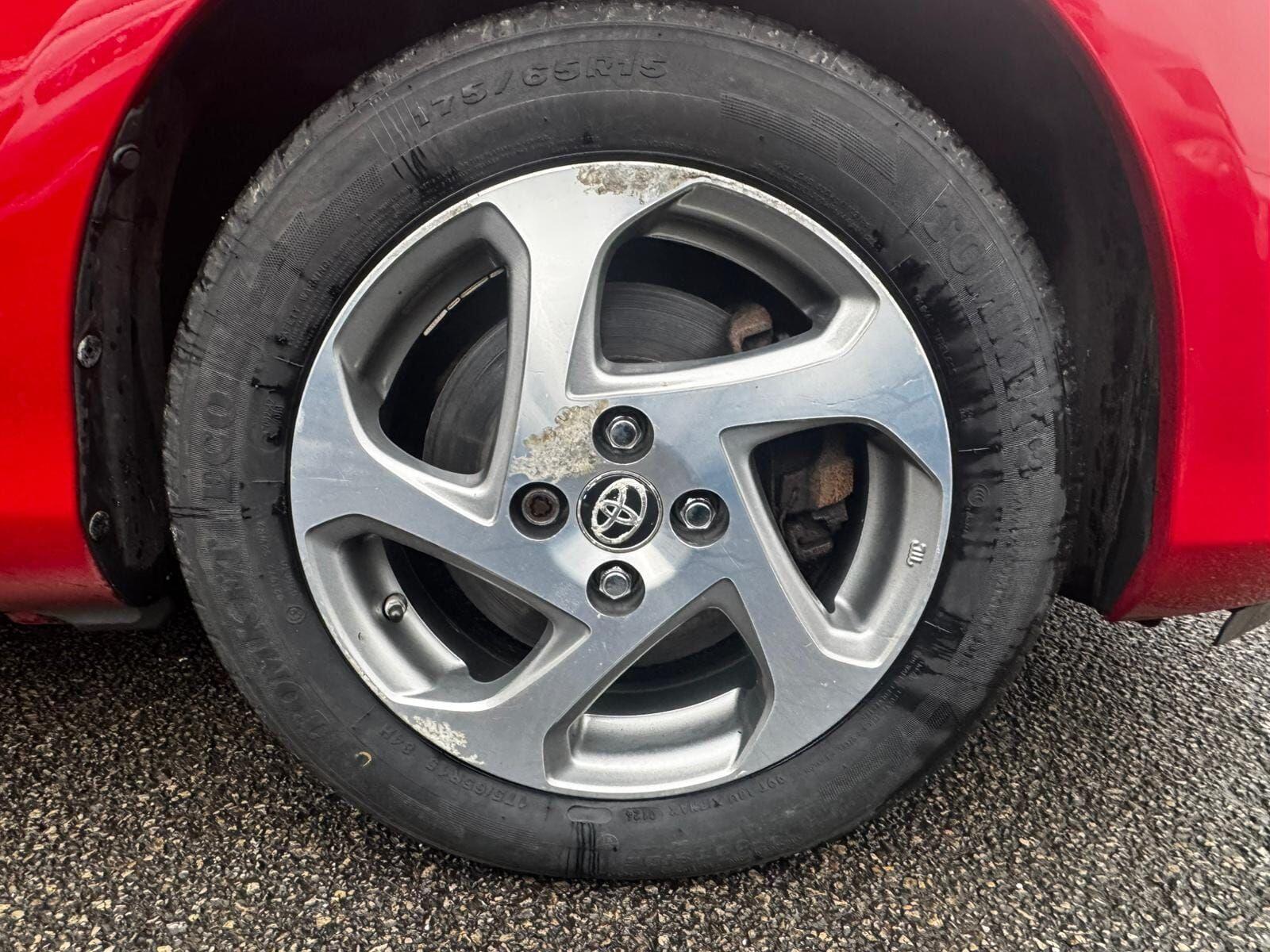 Toyota Yaris view 28