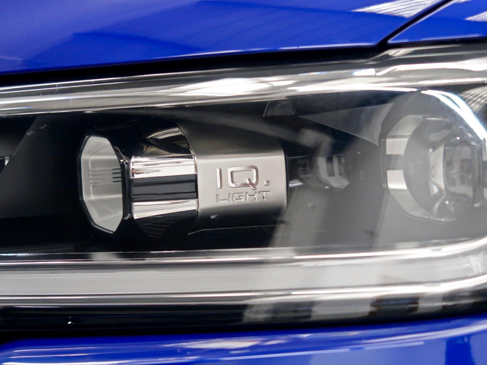 Volkswagen T-Roc view 56