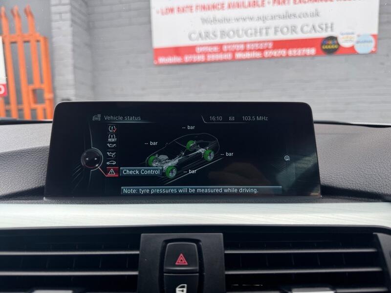 BMW 4 Series view 33