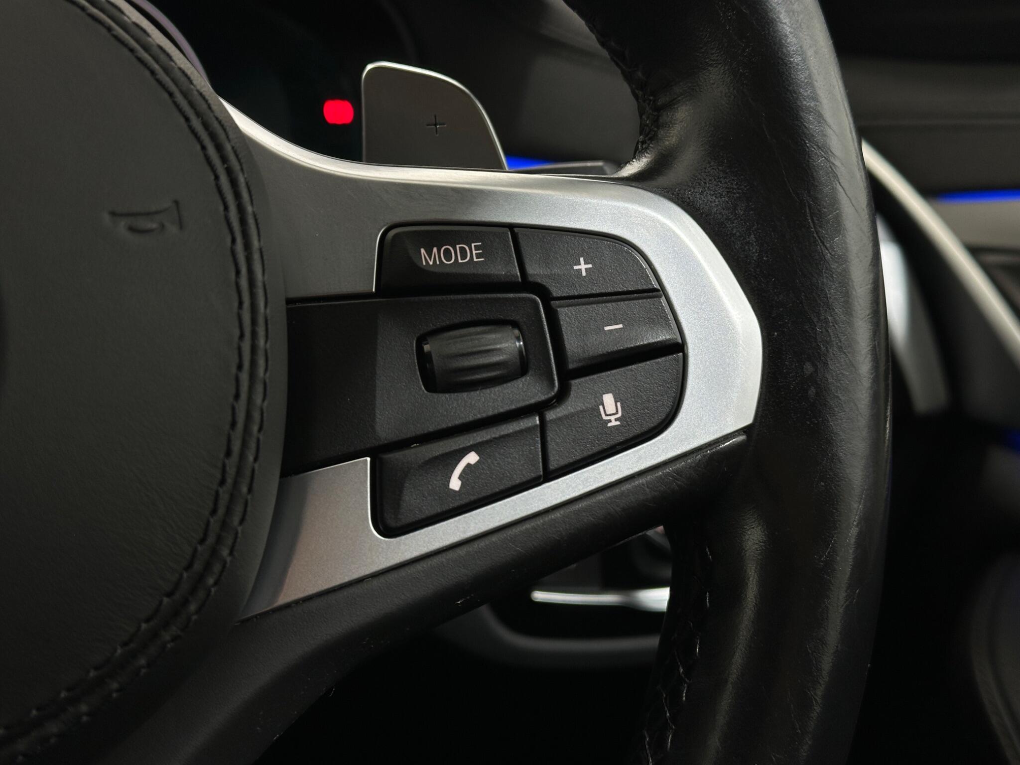 BMW 5 Series view 15