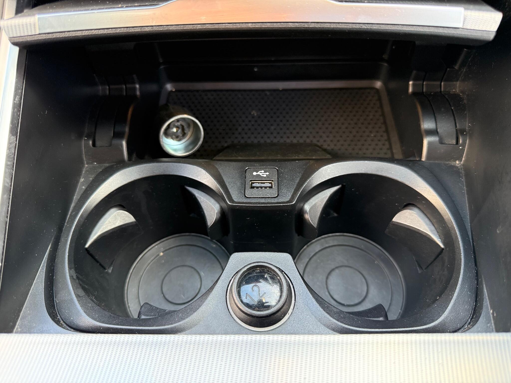 BMW 3 Series view 33