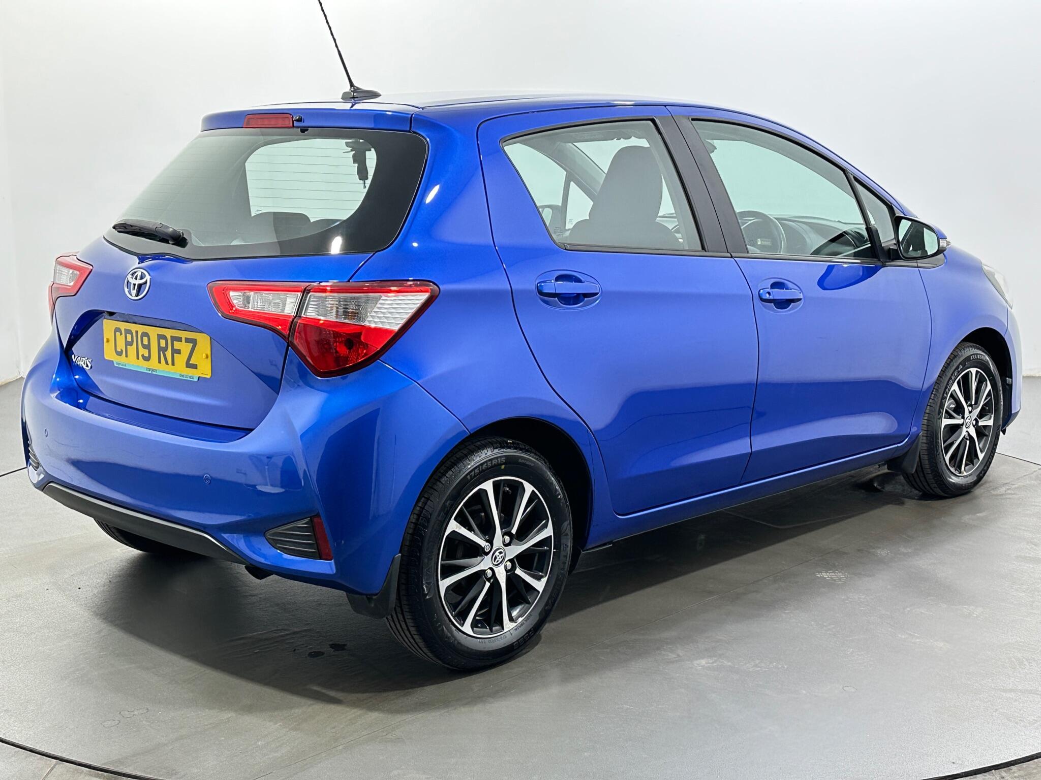 Toyota Yaris view 8