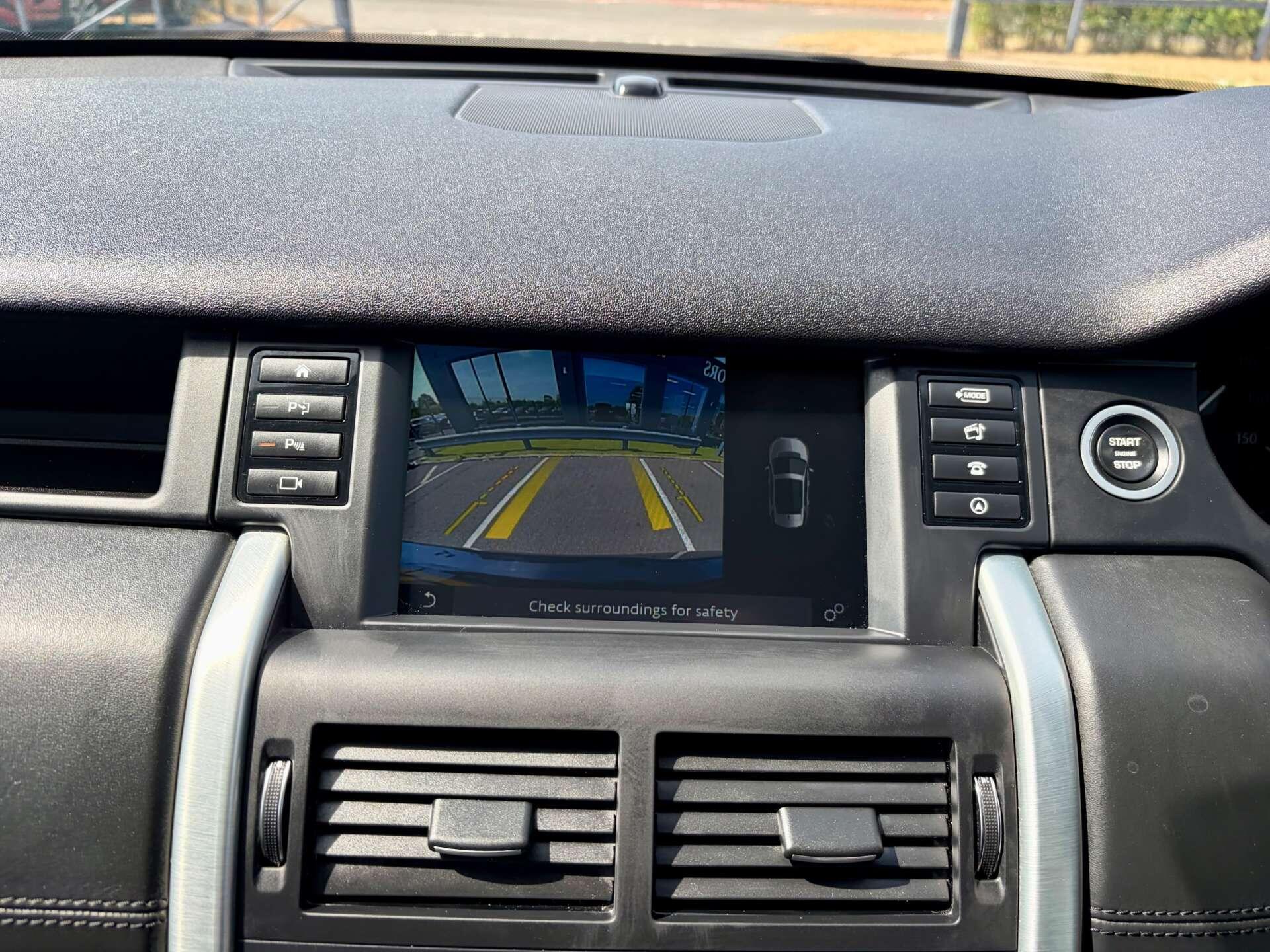 Land Rover Discovery Sport view 52