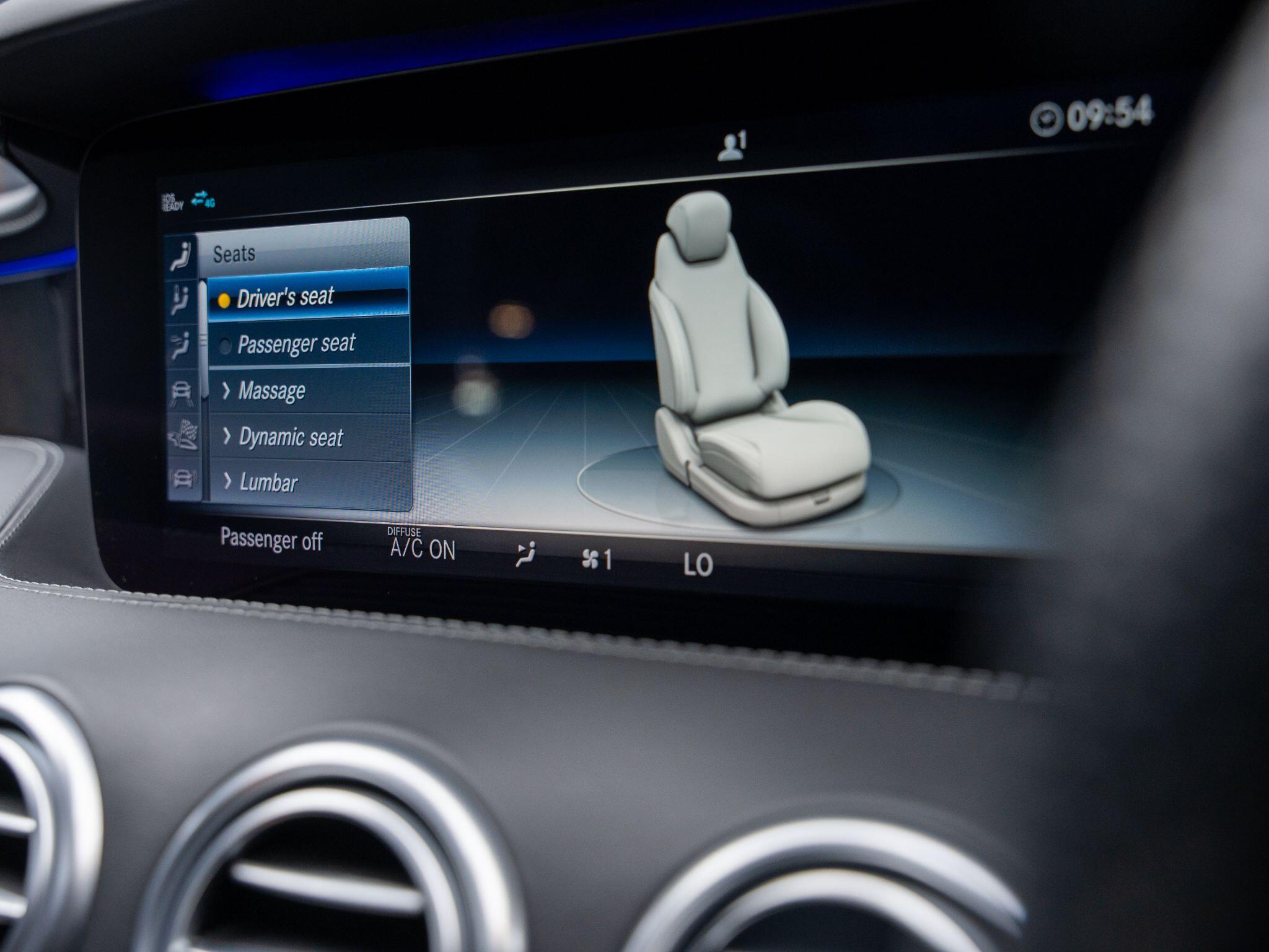 Mercedes-Benz S-Class view 16
