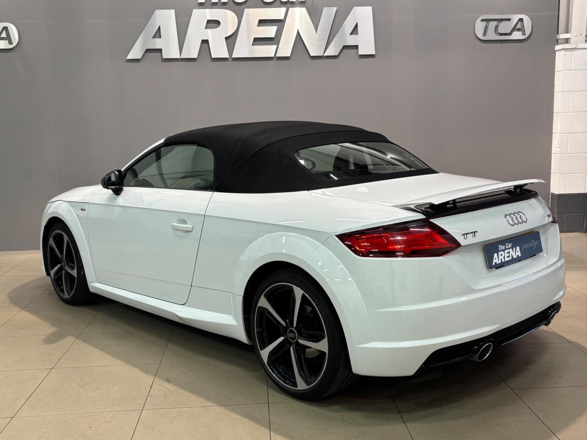 Audi TT view 16