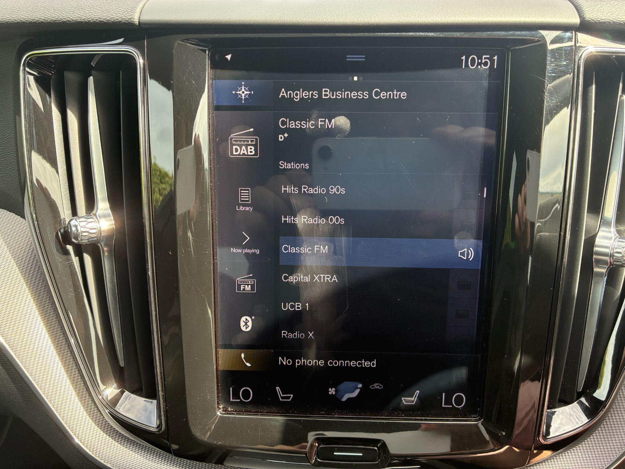 Volvo XC60 view 16
