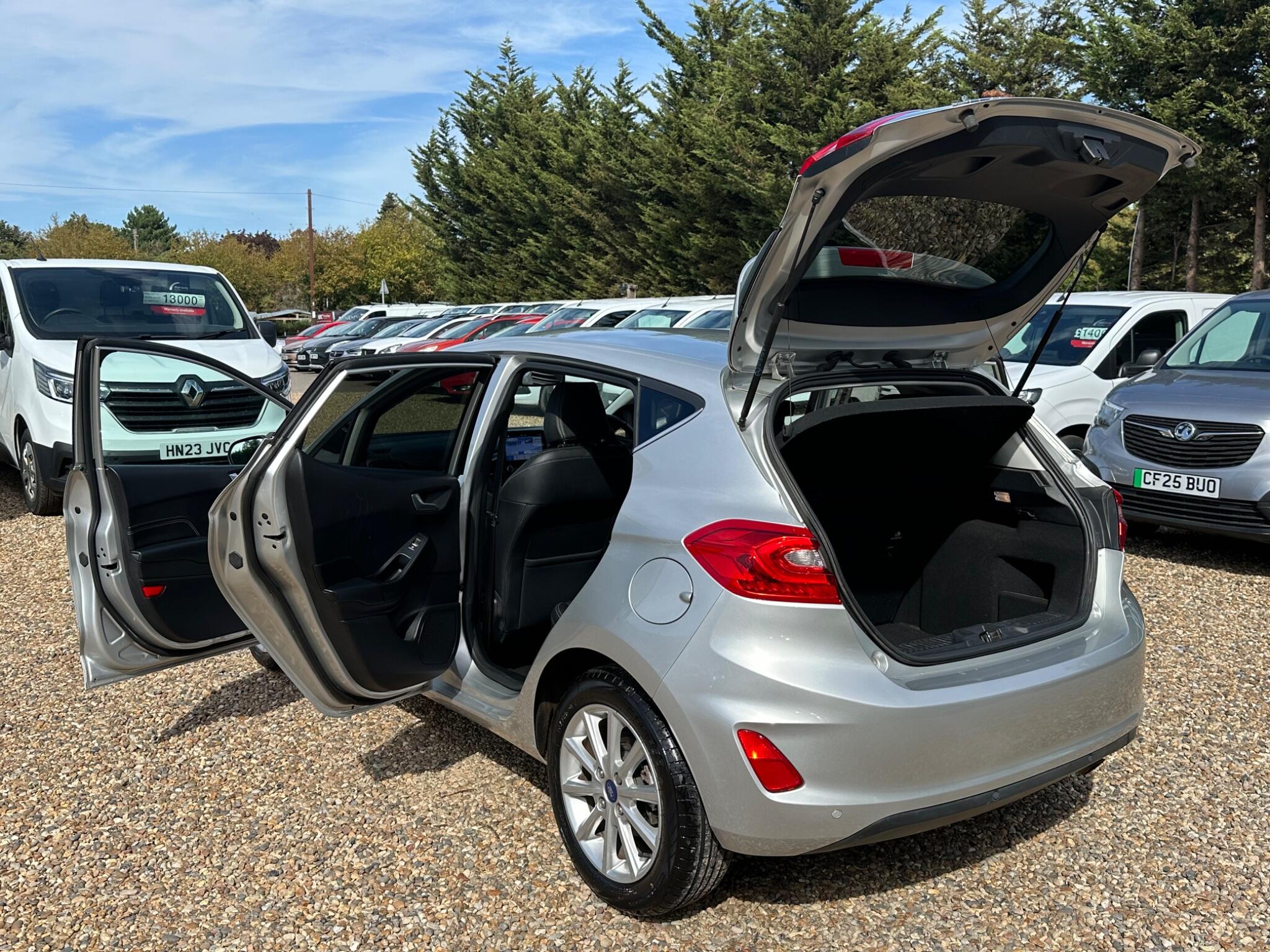 Ford Fiesta view 22