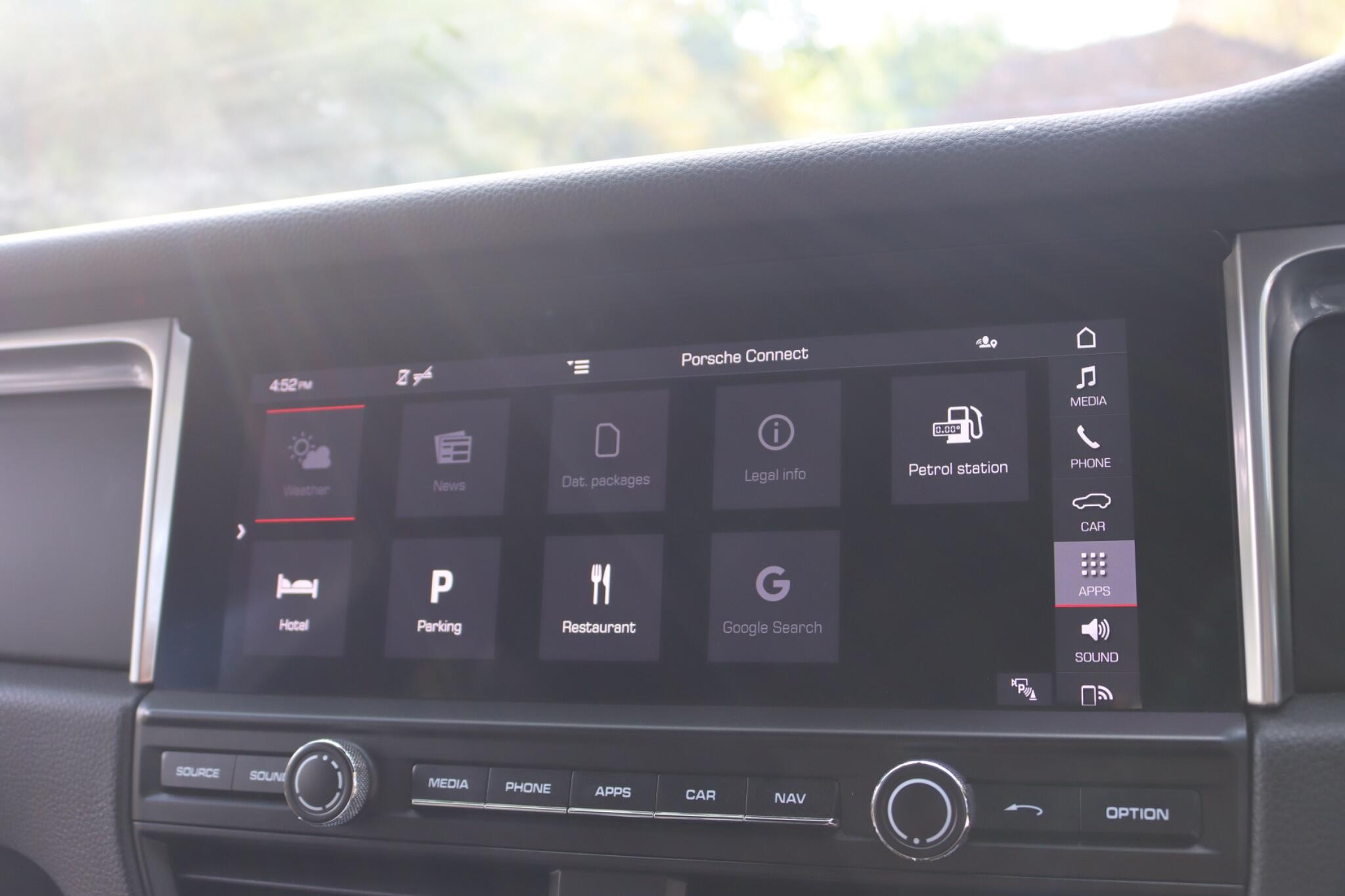 Porsche Macan view 47