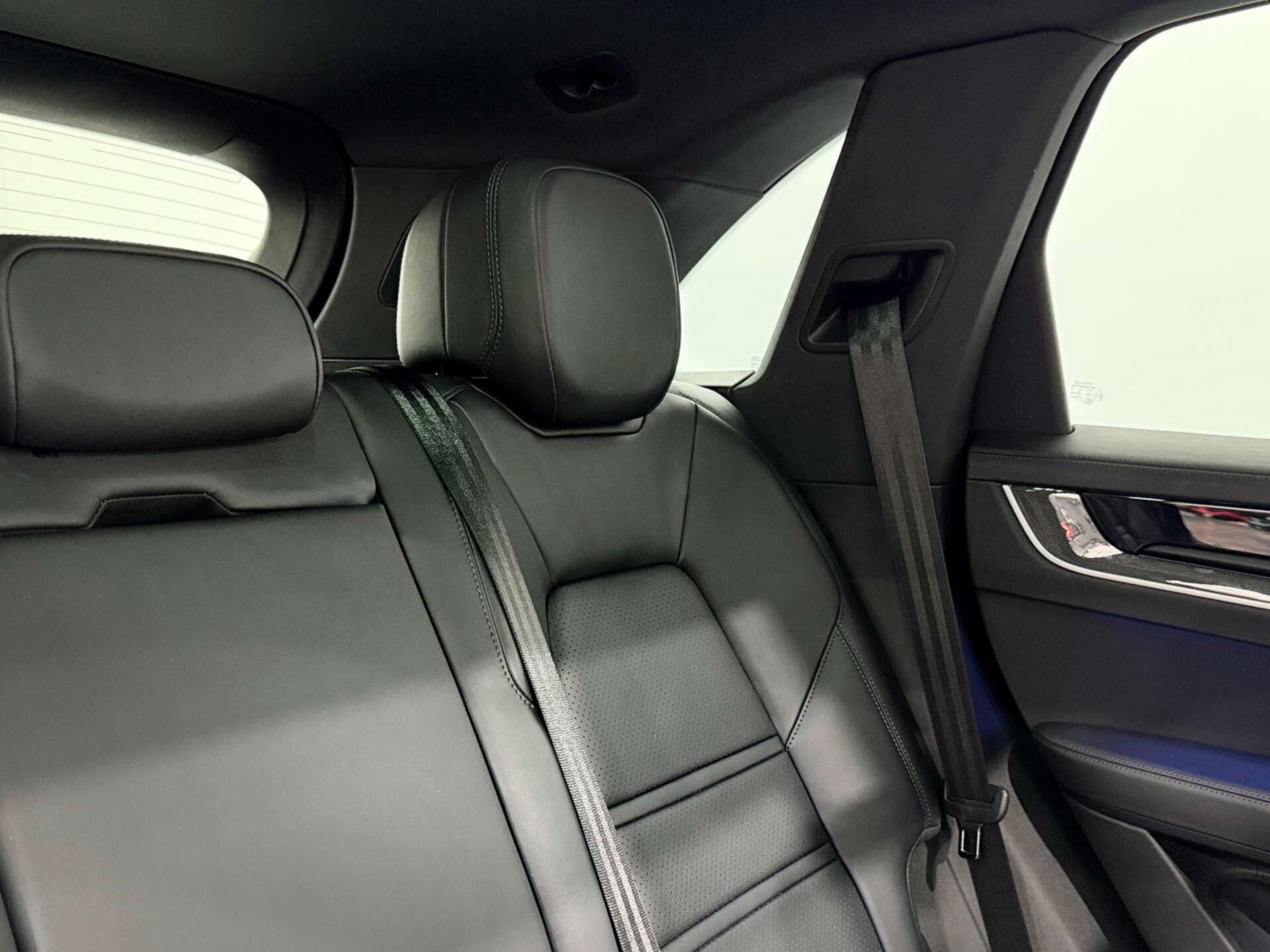 Porsche Cayenne view 13