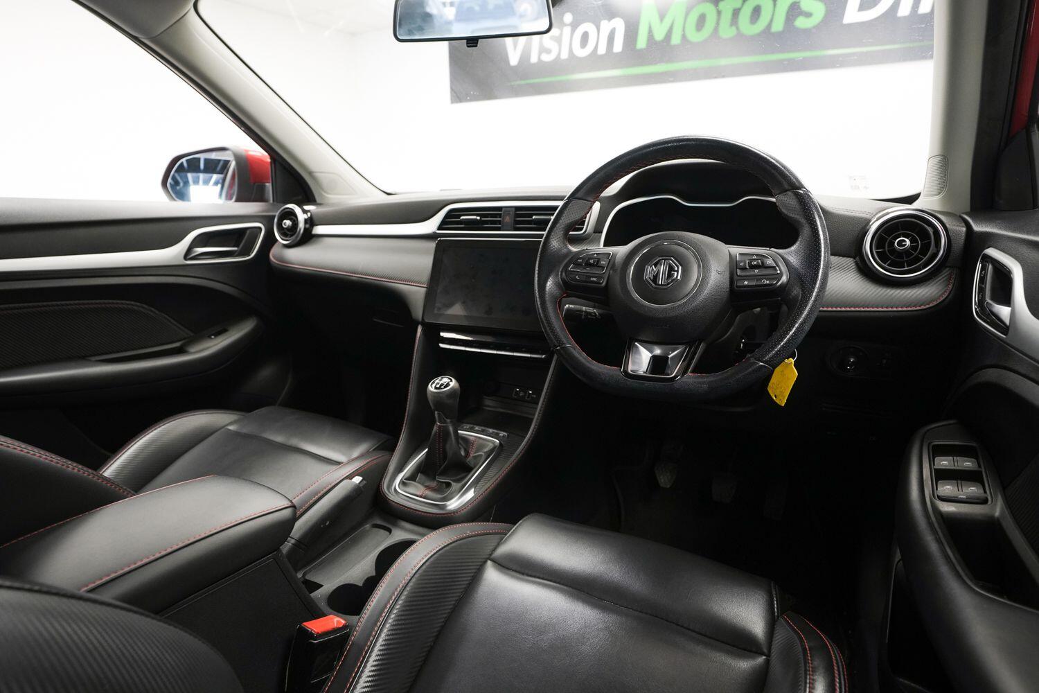 MG ZS view 8