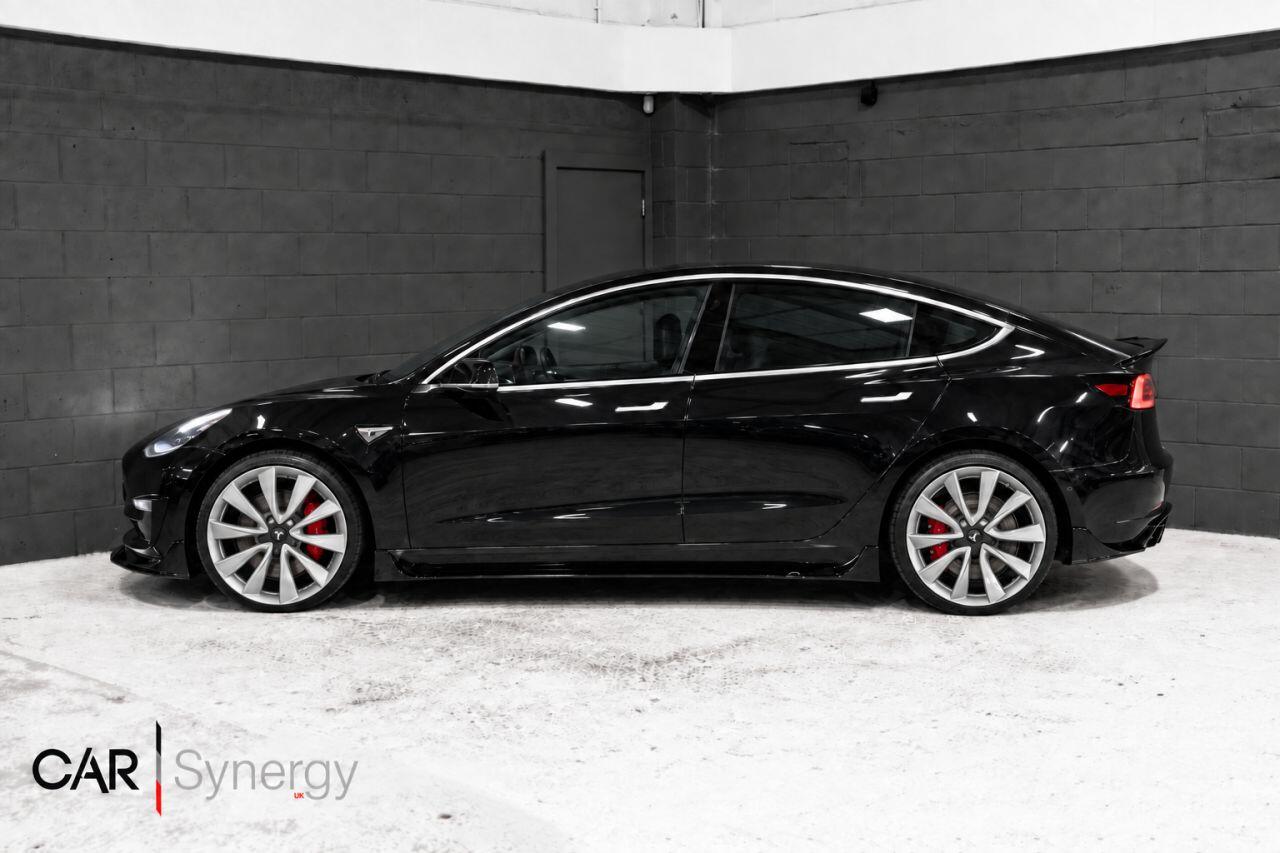 Tesla Model 3 view 4
