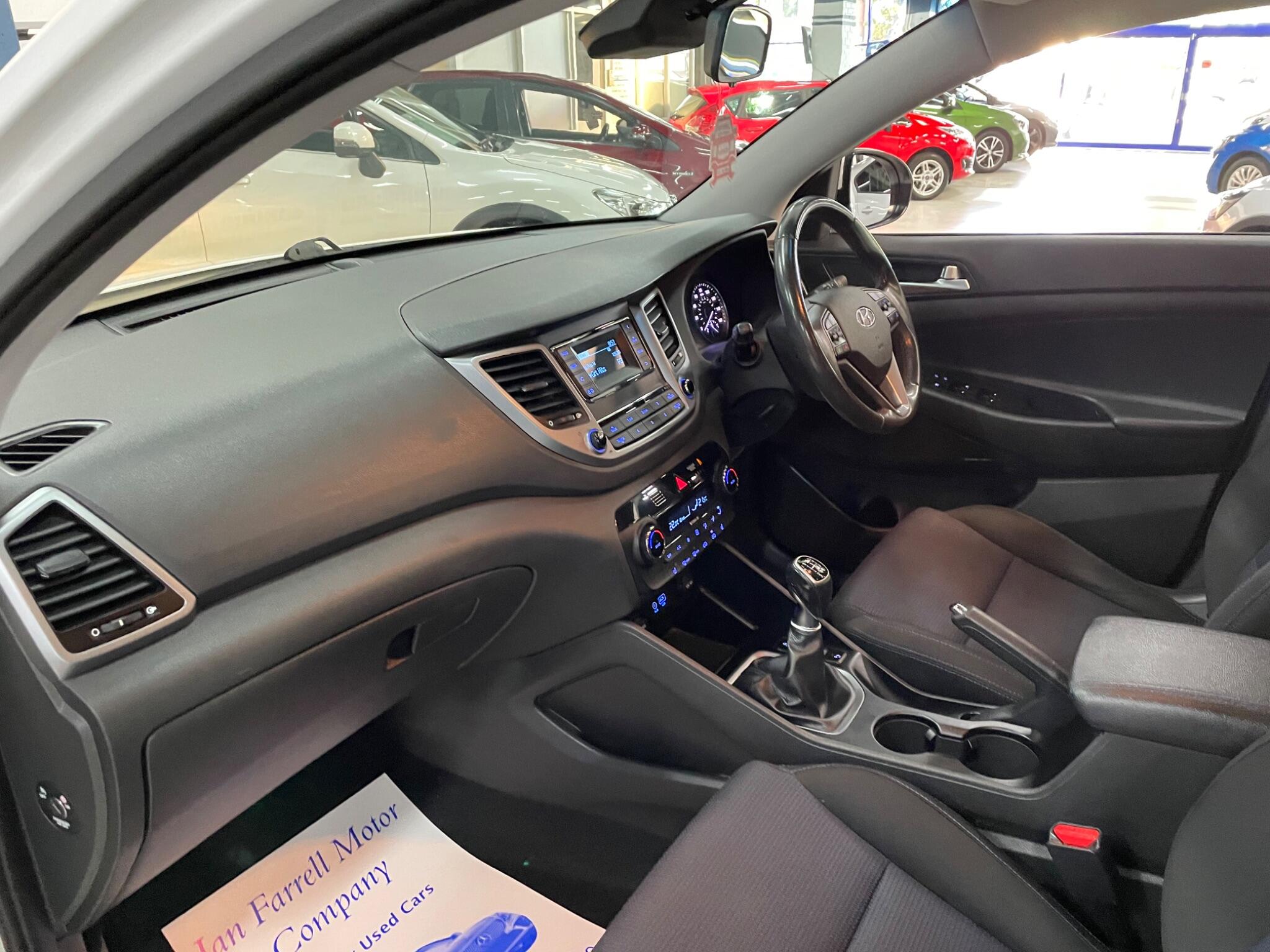 Hyundai Tucson view 16