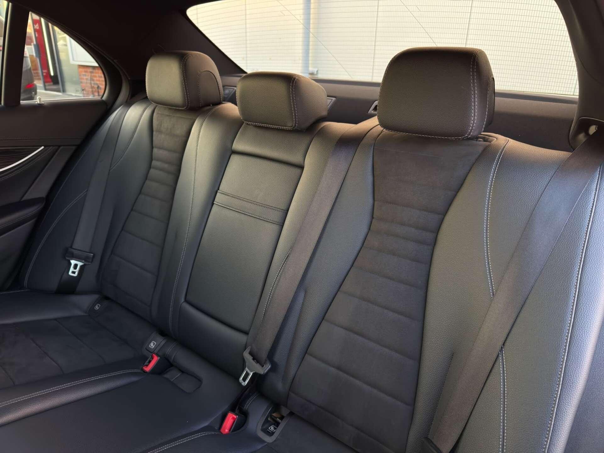 Mercedes-Benz E Class view 41