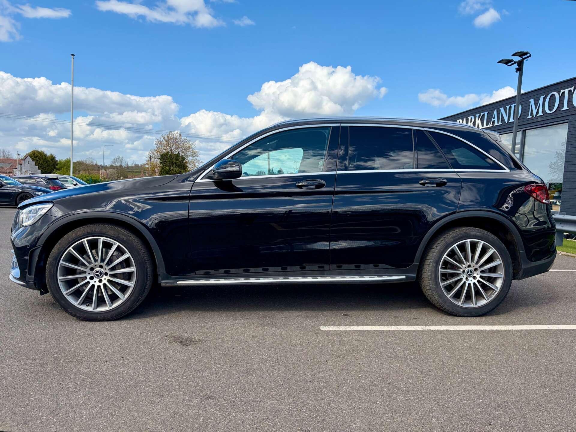 Mercedes-Benz GLC view 5