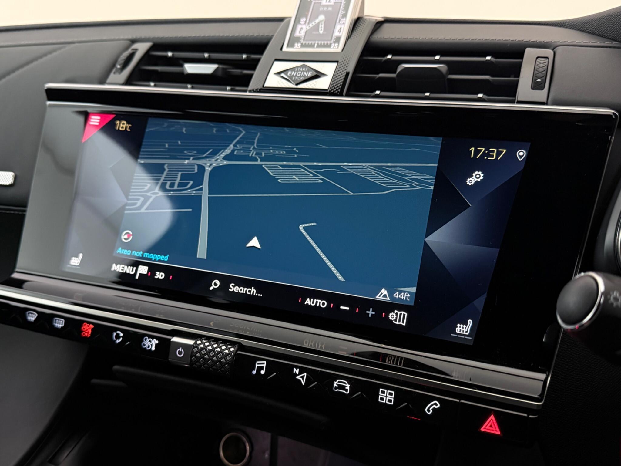 DS Automobiles DS 7 Crossback view 23