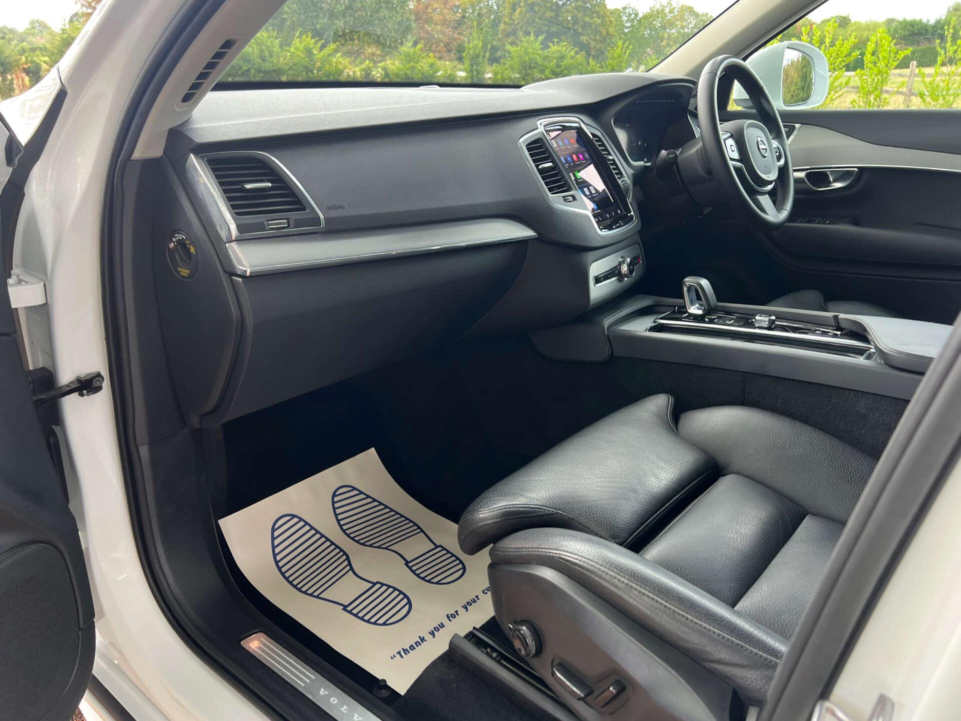Volvo XC90 view 46