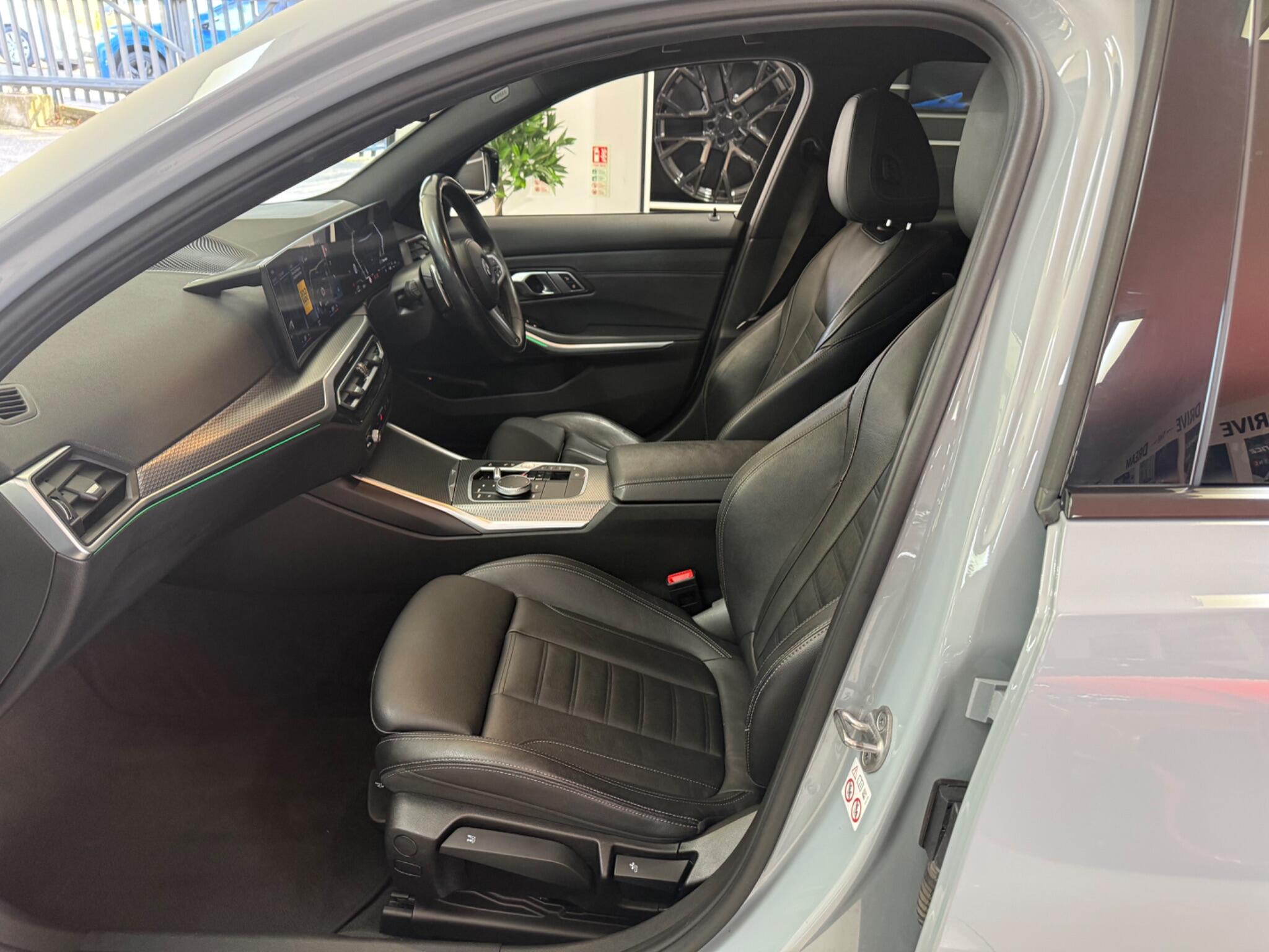 BMW 3 Series view 43