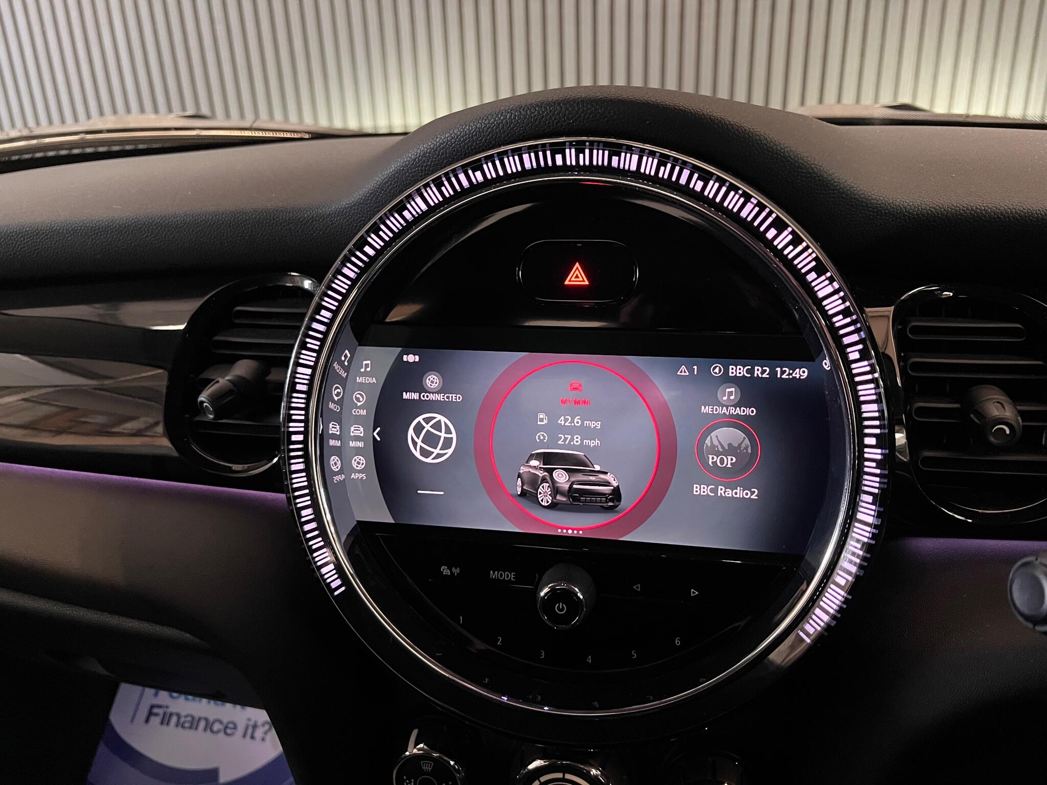 Mini Hatch view 30