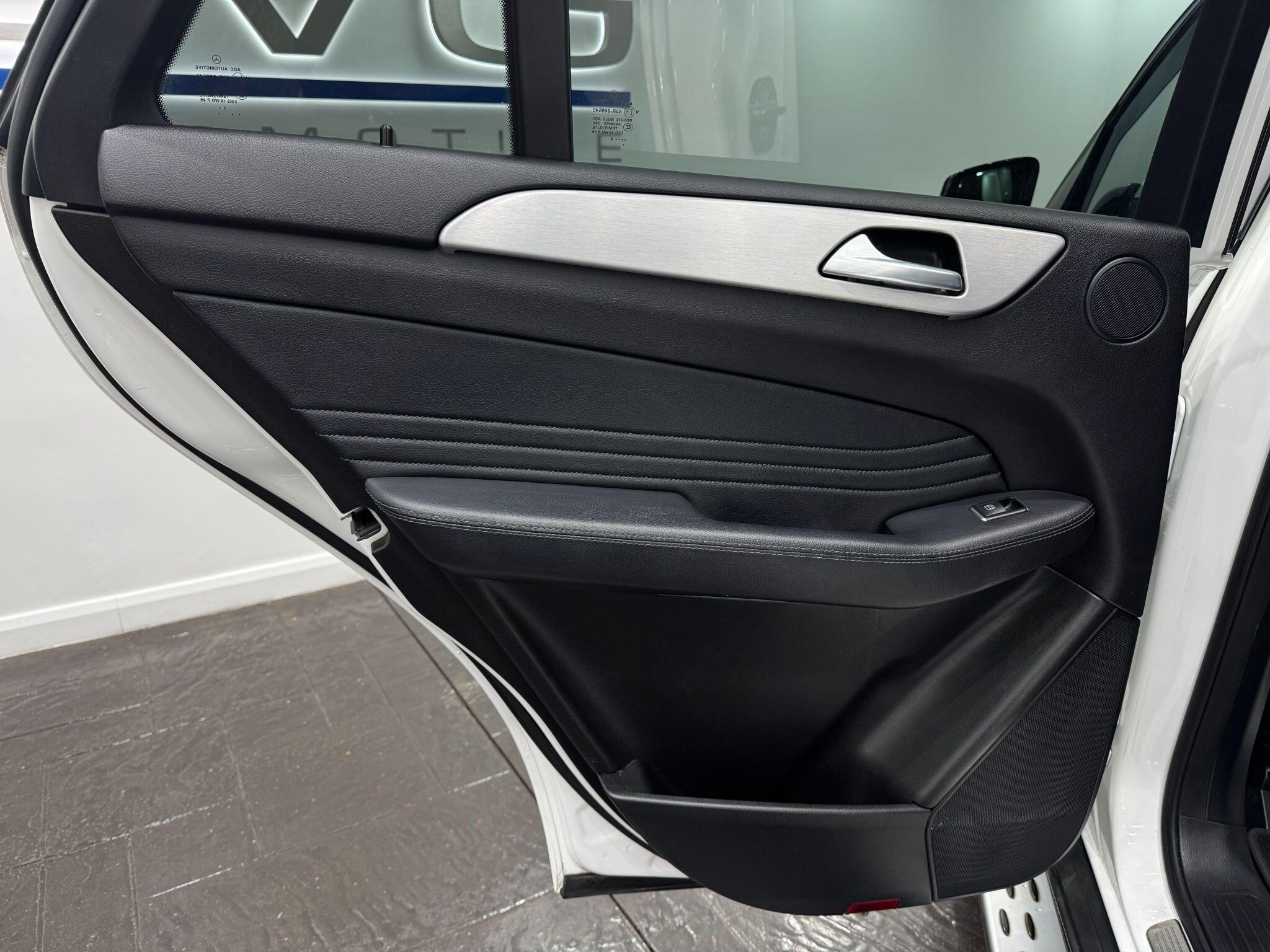 Mercedes-Benz Gle view 47